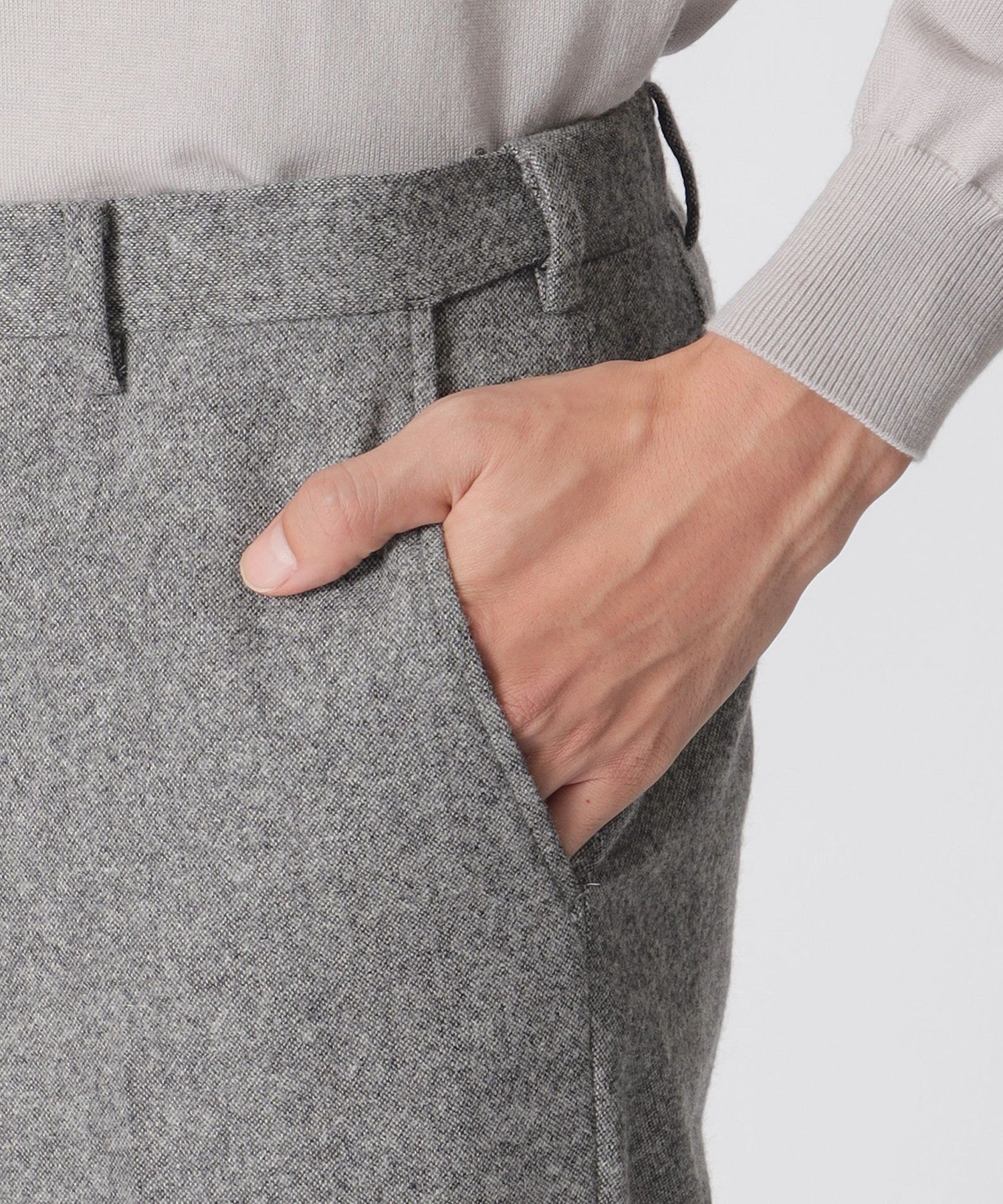 1142-J1Q3965305__M,05,