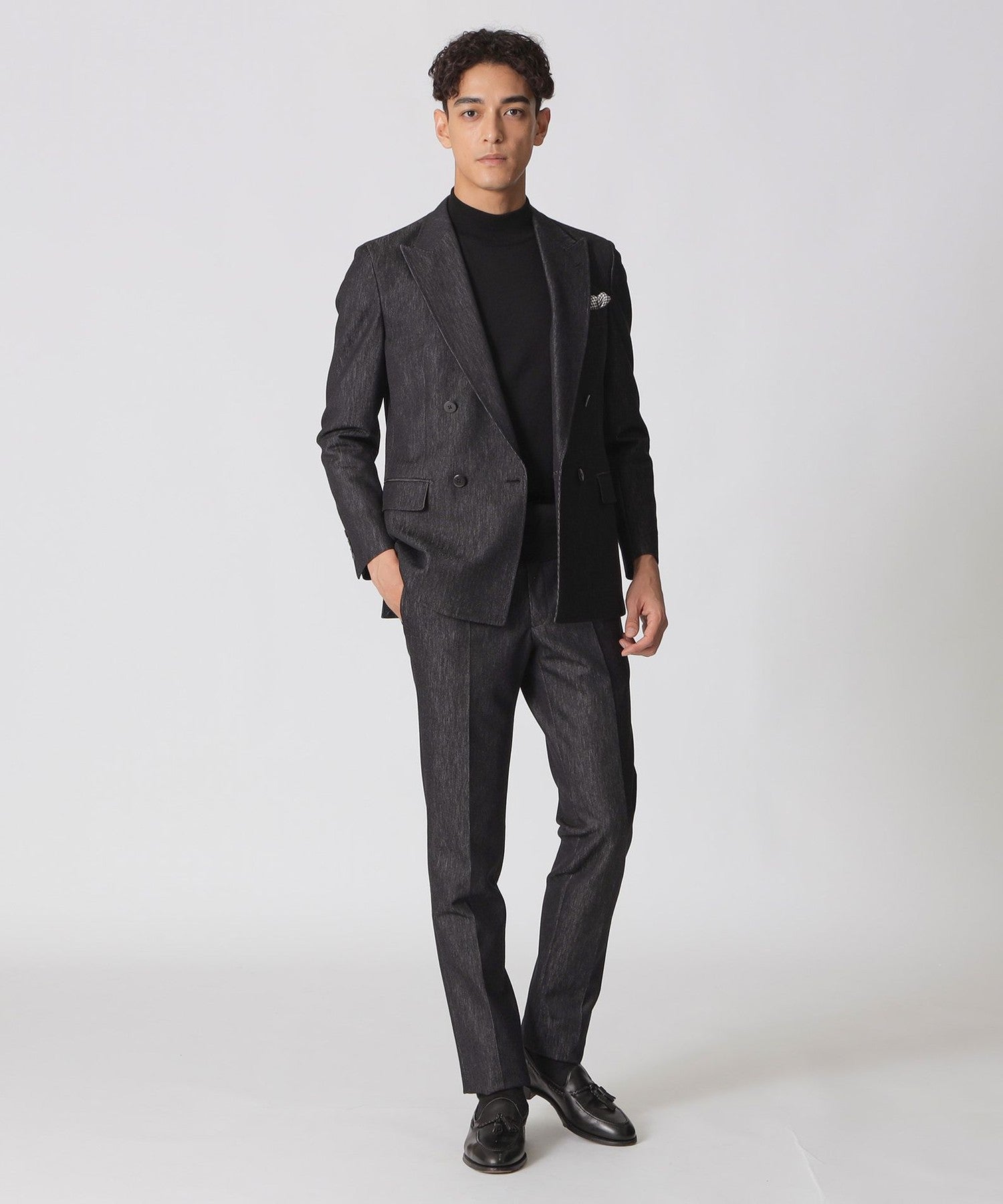 1142-J1Q5262328__I,28,