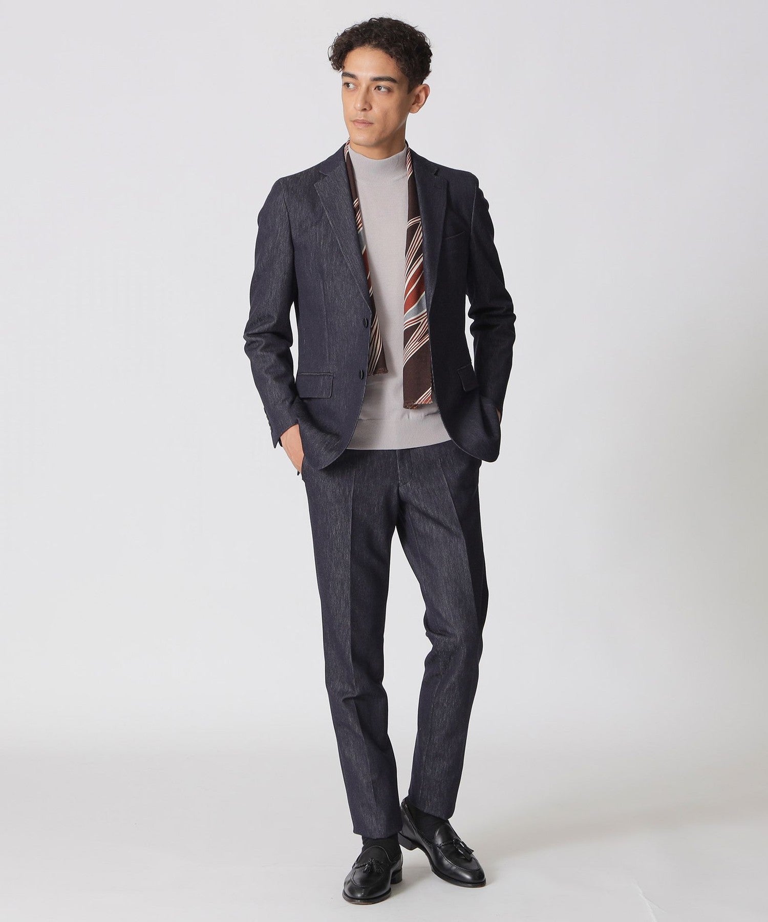 1142-J1Q5262328__J,28,