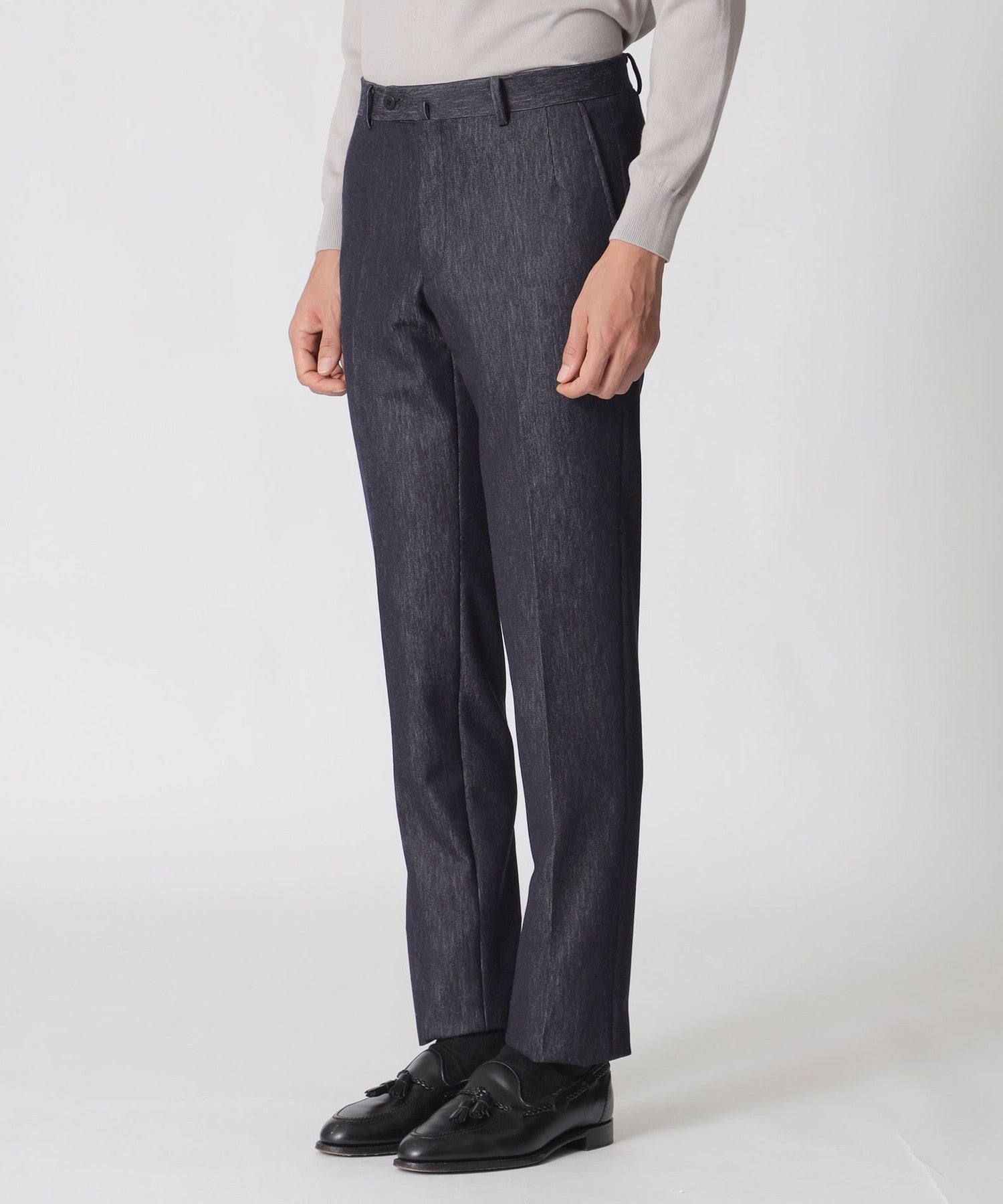 1142-J1Q5262328__L,28,