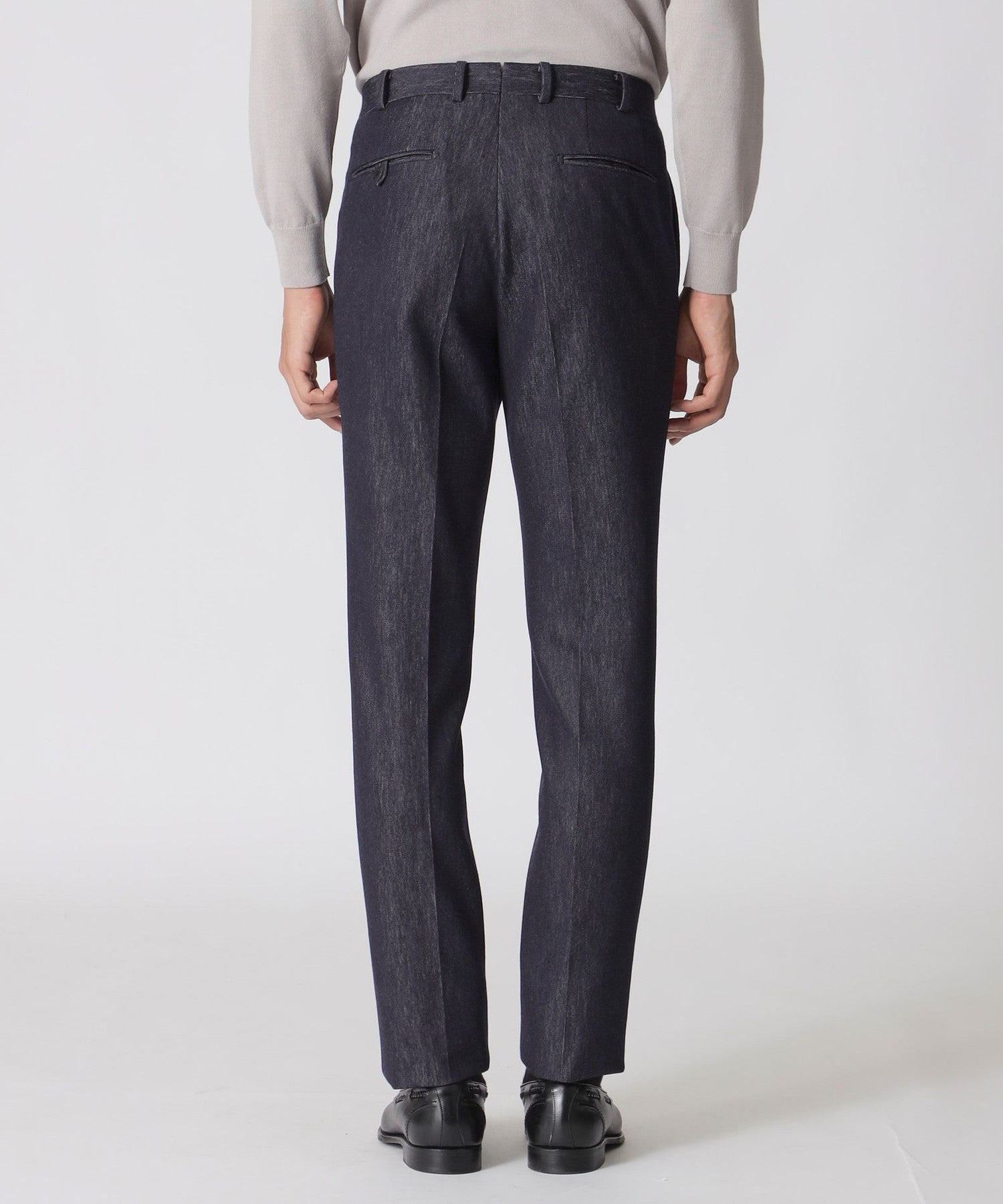 1142-J1Q5262328__M,28,