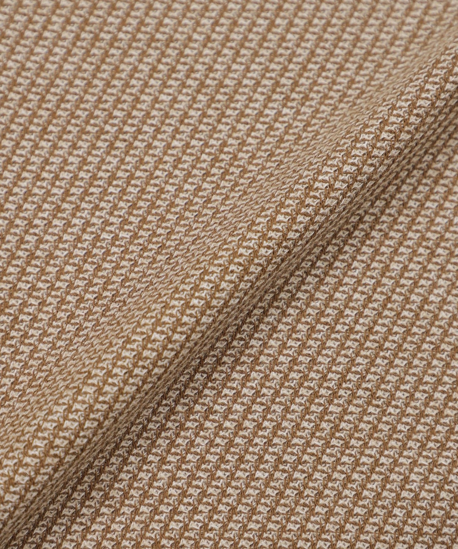 1142-J3D9670546__R,46,