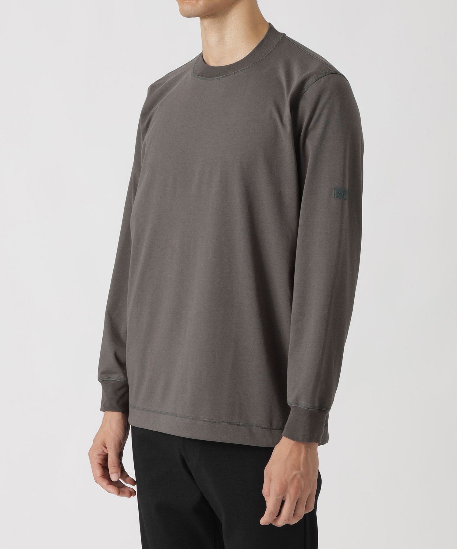 1145-J3P7068208__M,08,