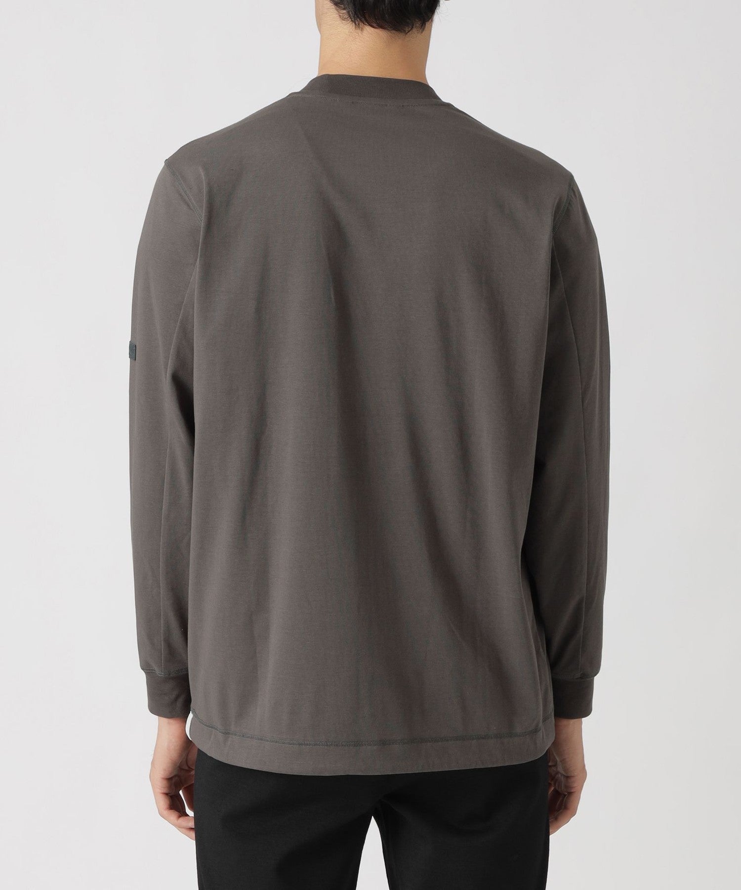 1145-J3P7068208__N,08,