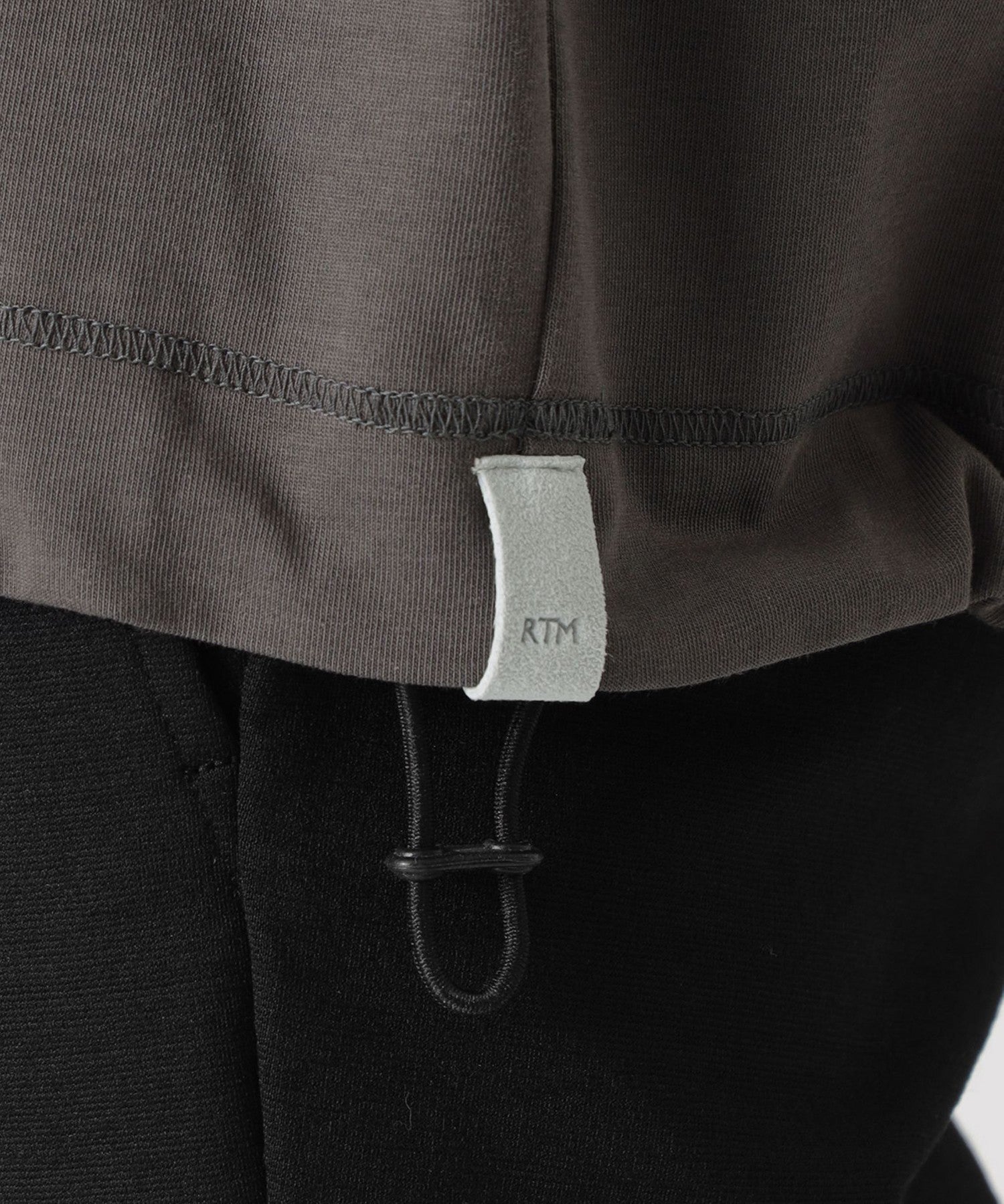 1145-J3P7068208__P,08,