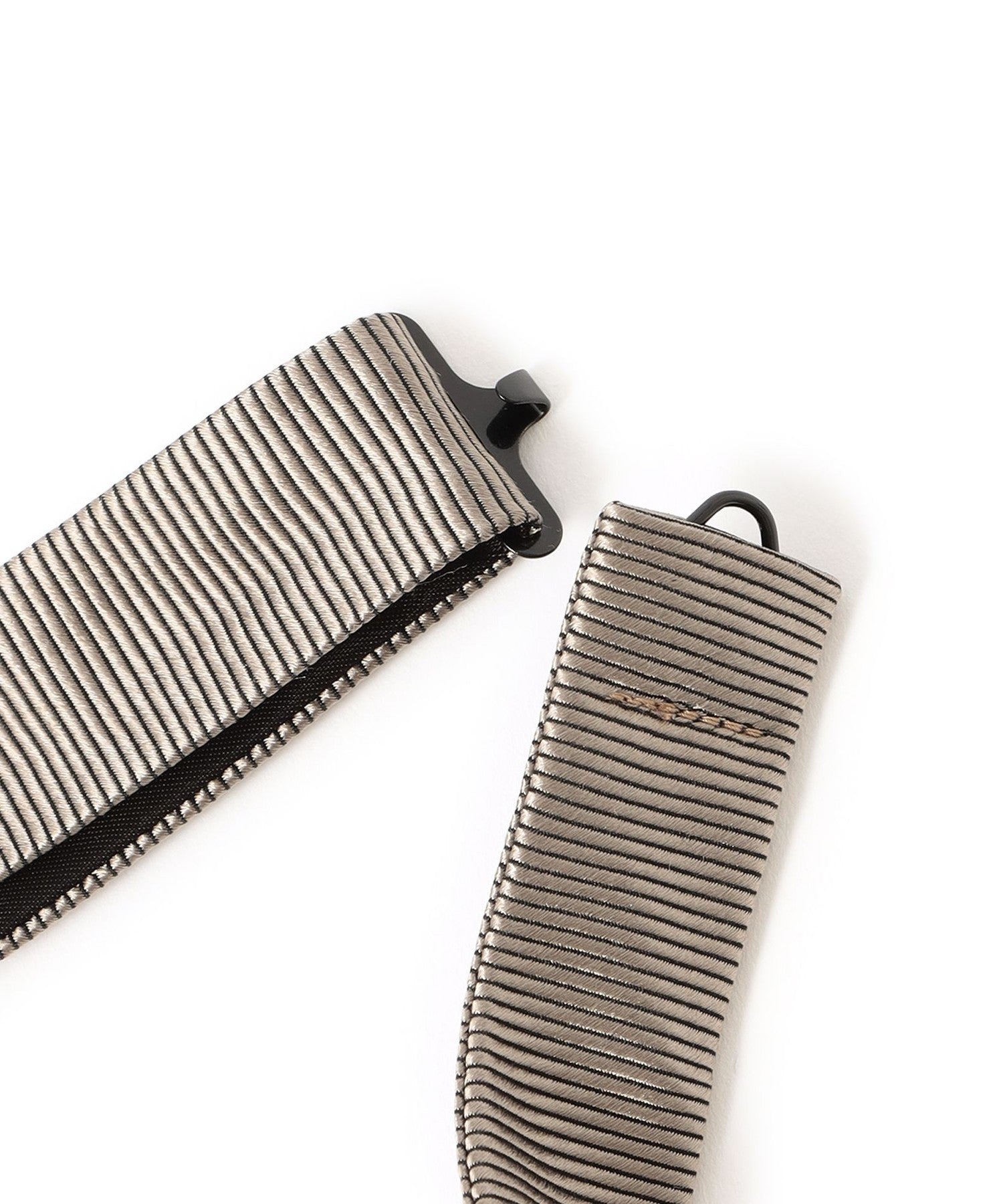 1145-J588839040__I,40,