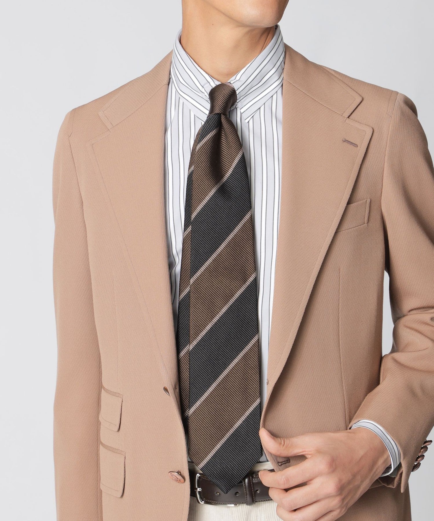 1145-J588862156__,56,