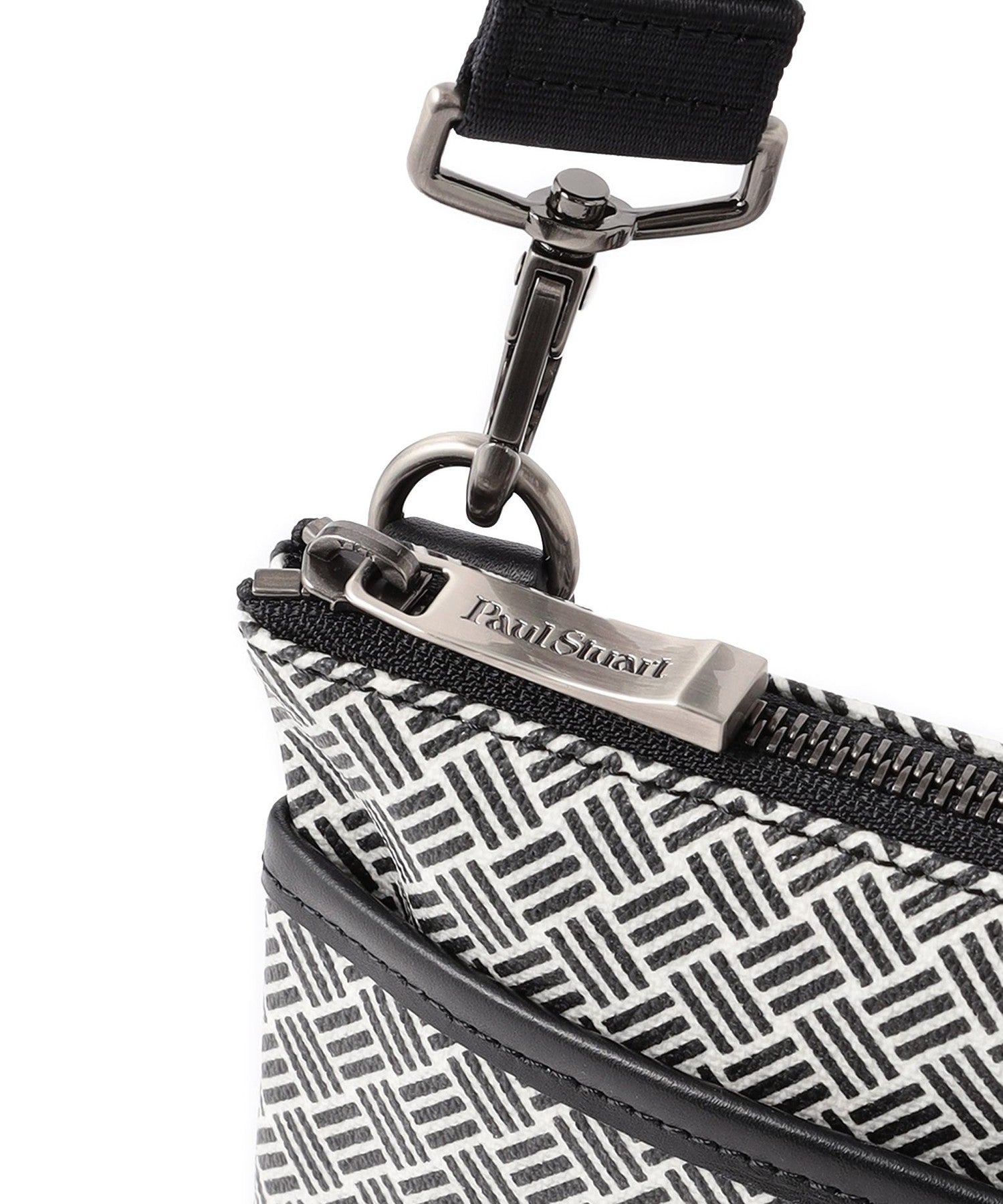 1145-J717589001__E,01,