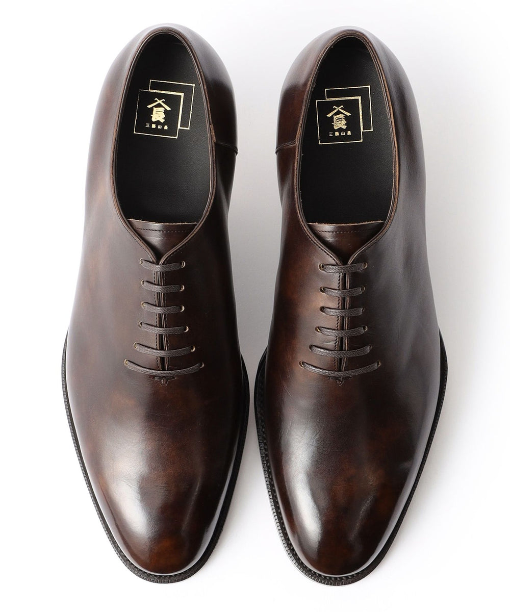 半額　Visaruno 茶　ブローグ　穴飾り　ホールカットレザーシューズ 41 半額 Visaruno 茶 ブローグ 穴飾り ホールカットレザーシューズ 41