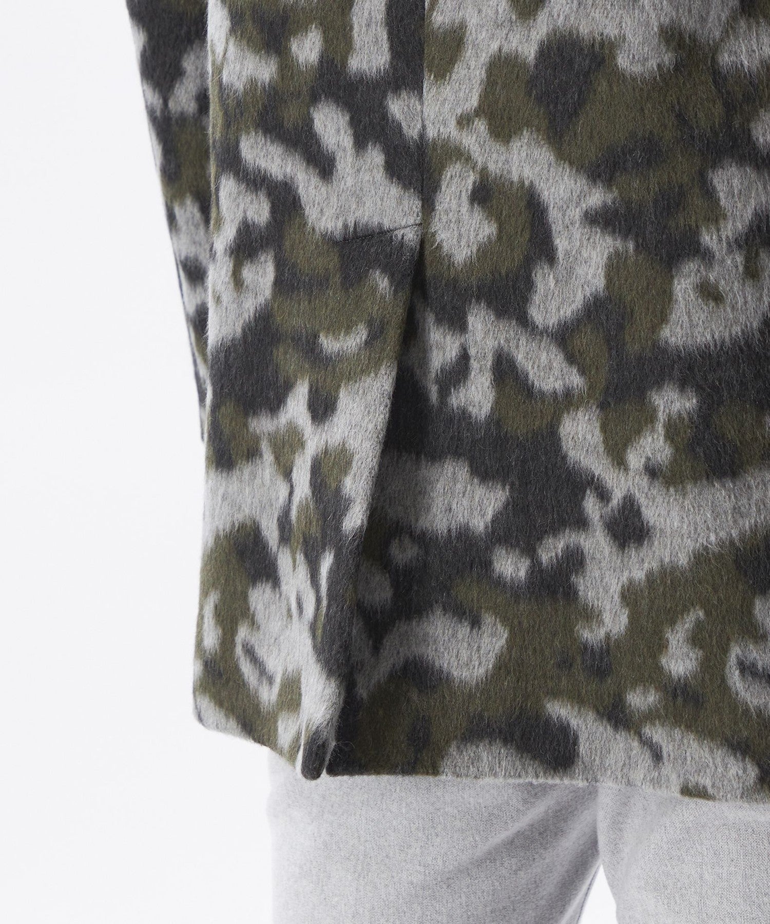 1154-M1B8569808__N,08,