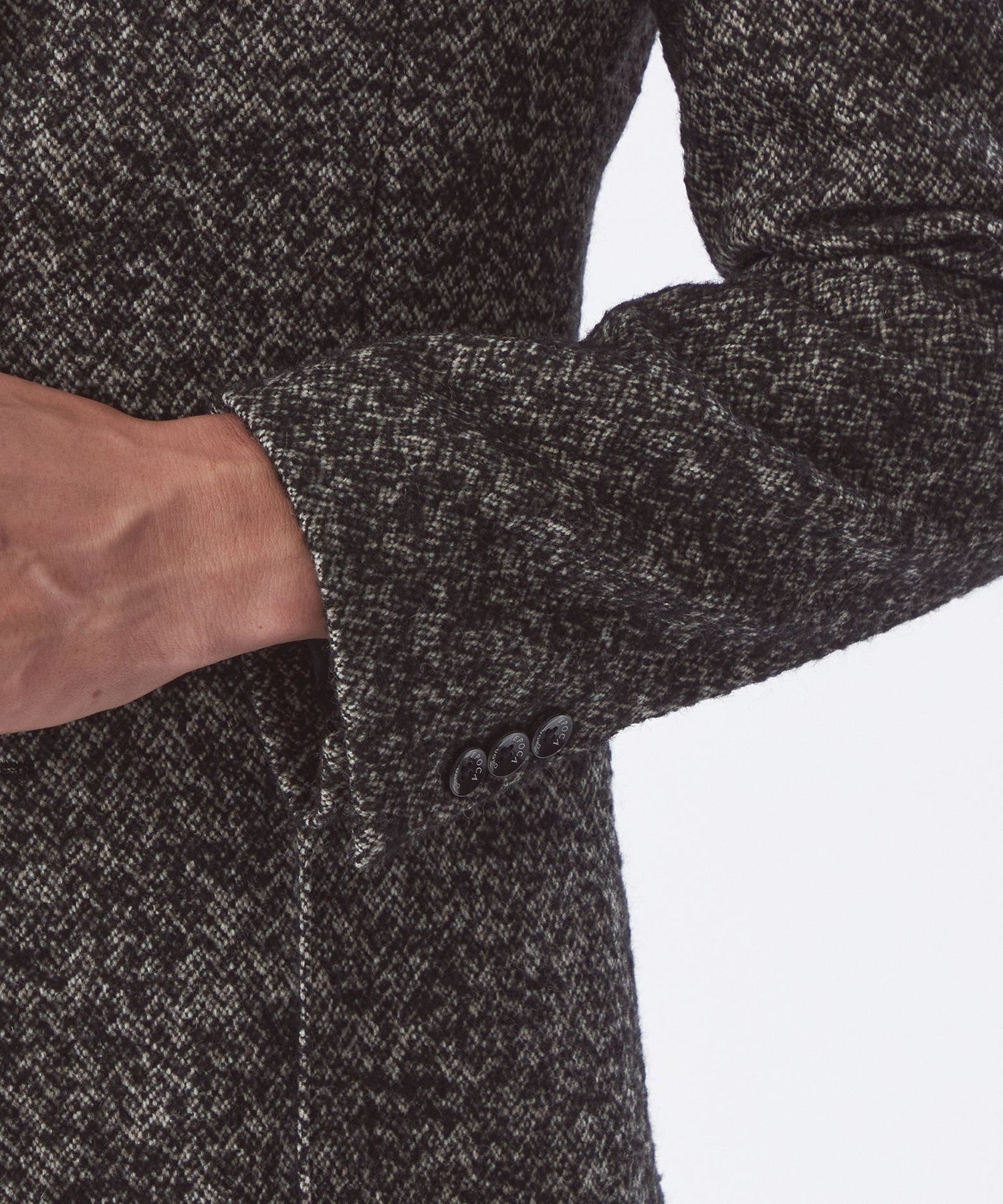 1154-M1E8169108__M,08,