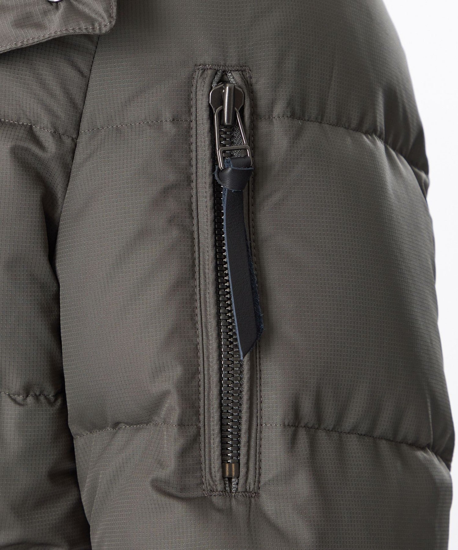 1154-M1F7568108__O,08,