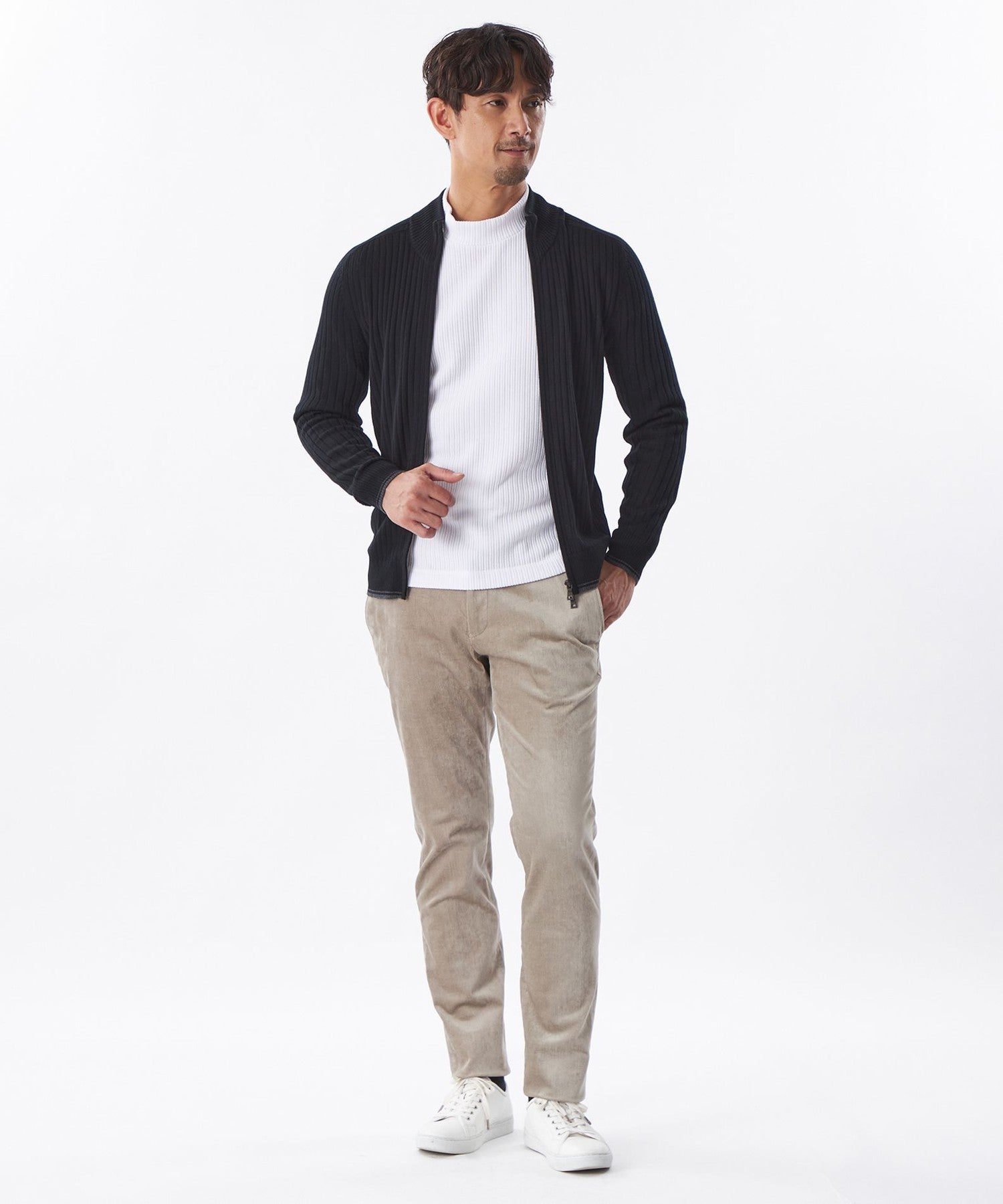 1154-M1N3668405__G,05,