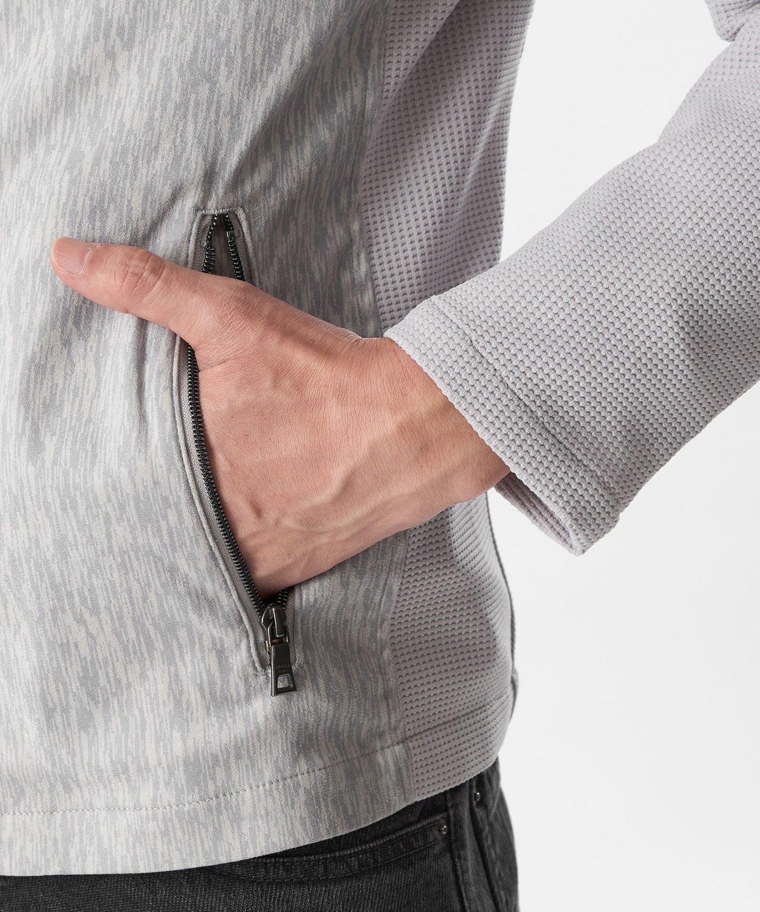 1154-M1P6562705__M,05,