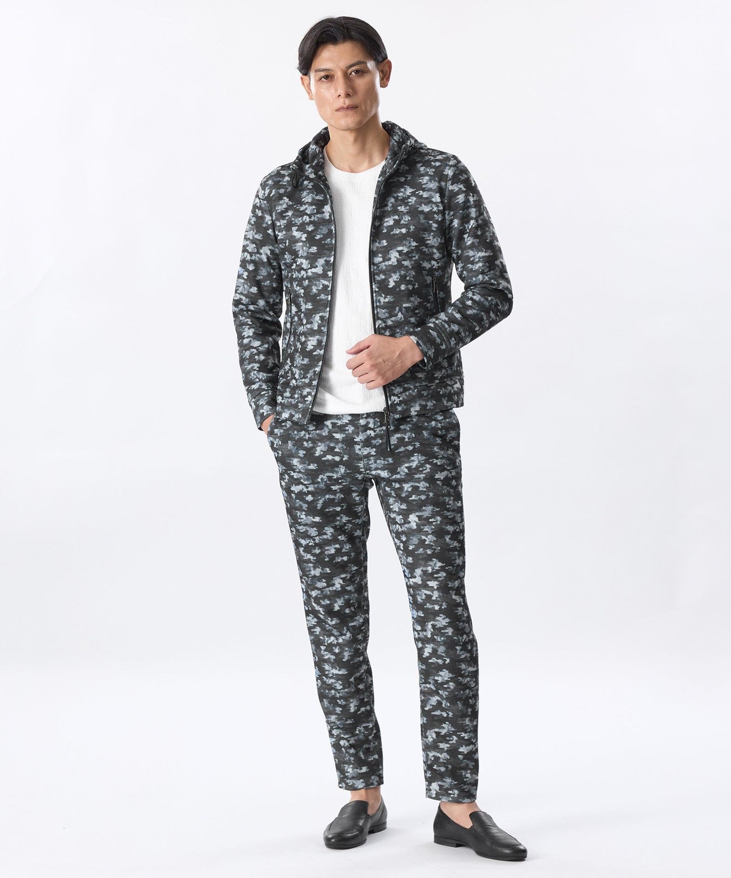 1154-M1P6569604__I,04,