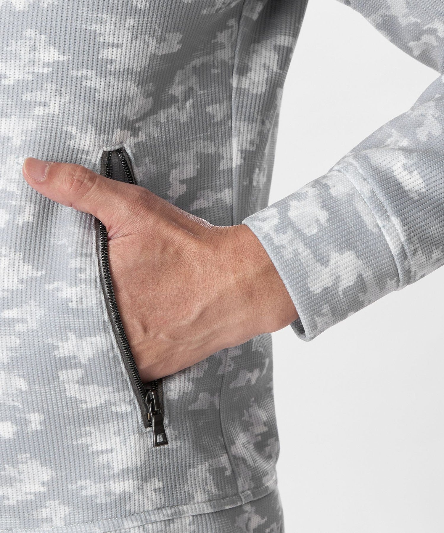 1154-M1P6569604__M,04,