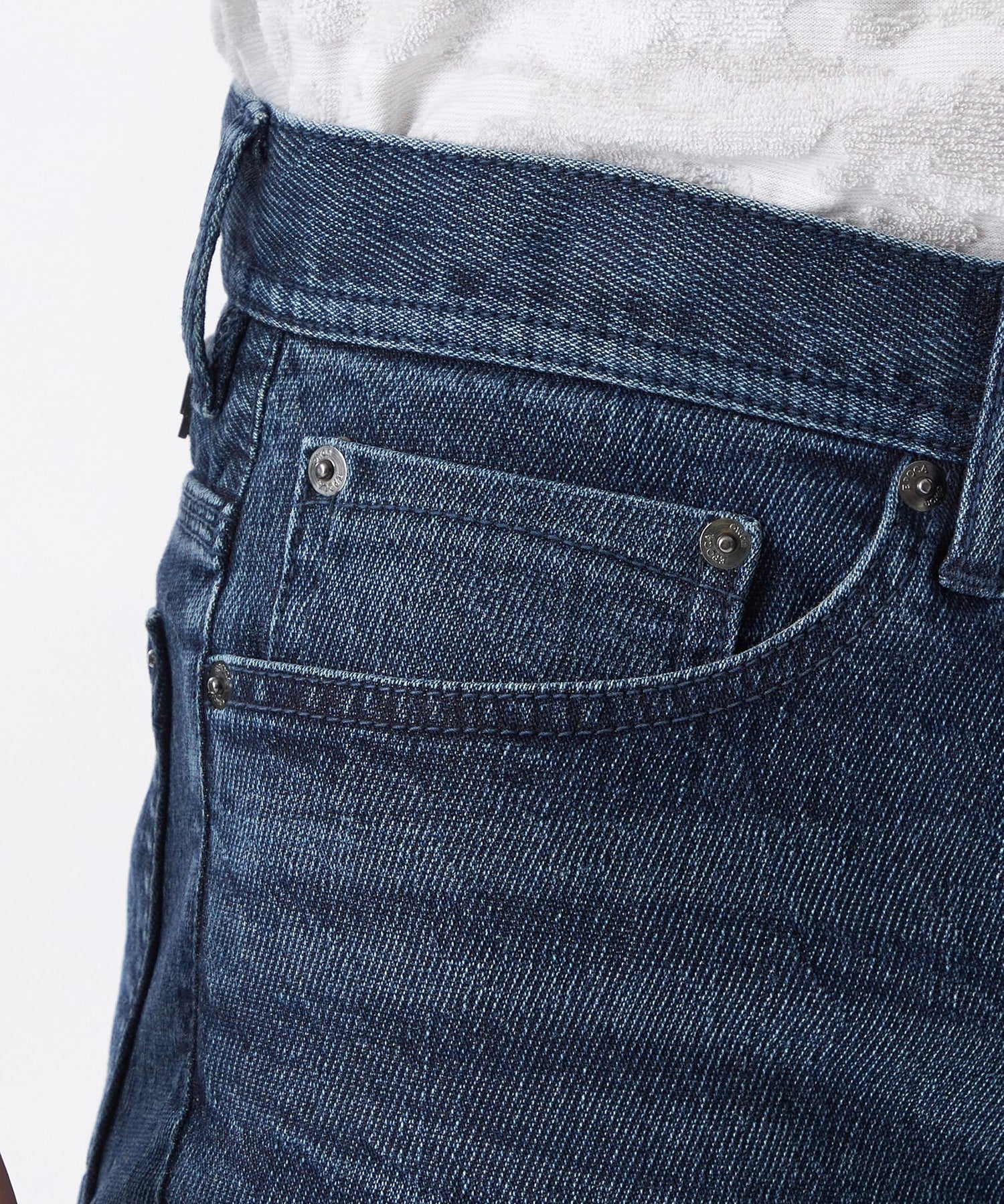 1154-M1R2160628__M,28,