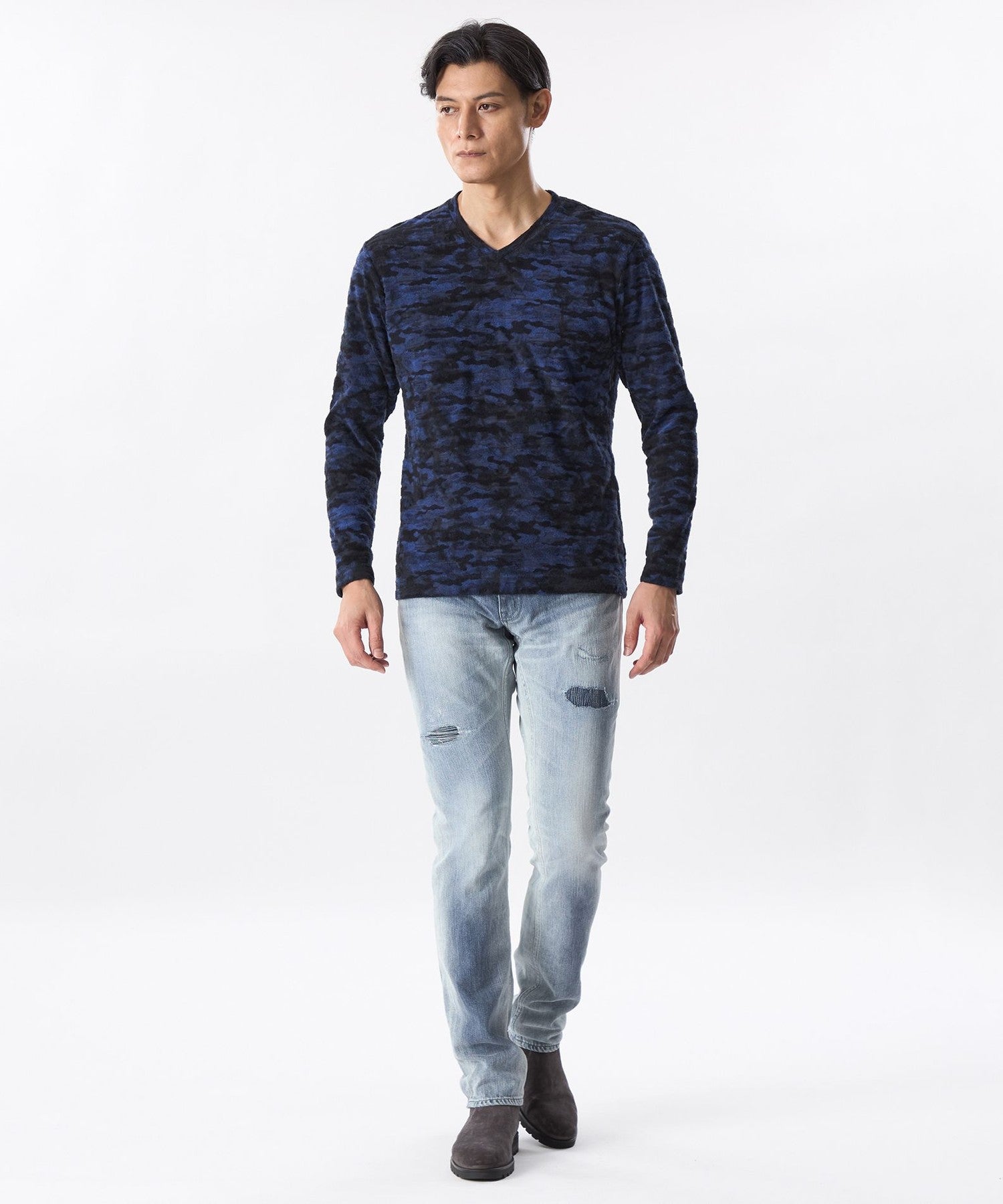 1154-M1R2369827__H,27,