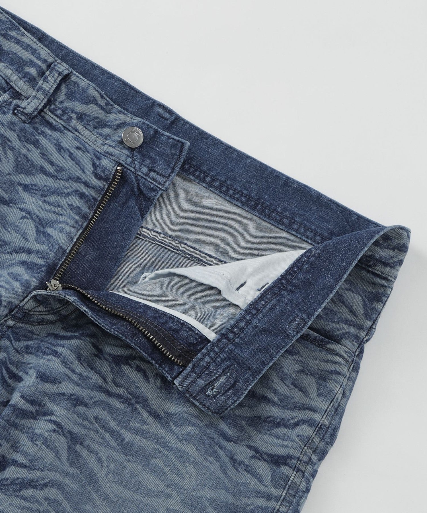 1154-M1R3069928__J,28,