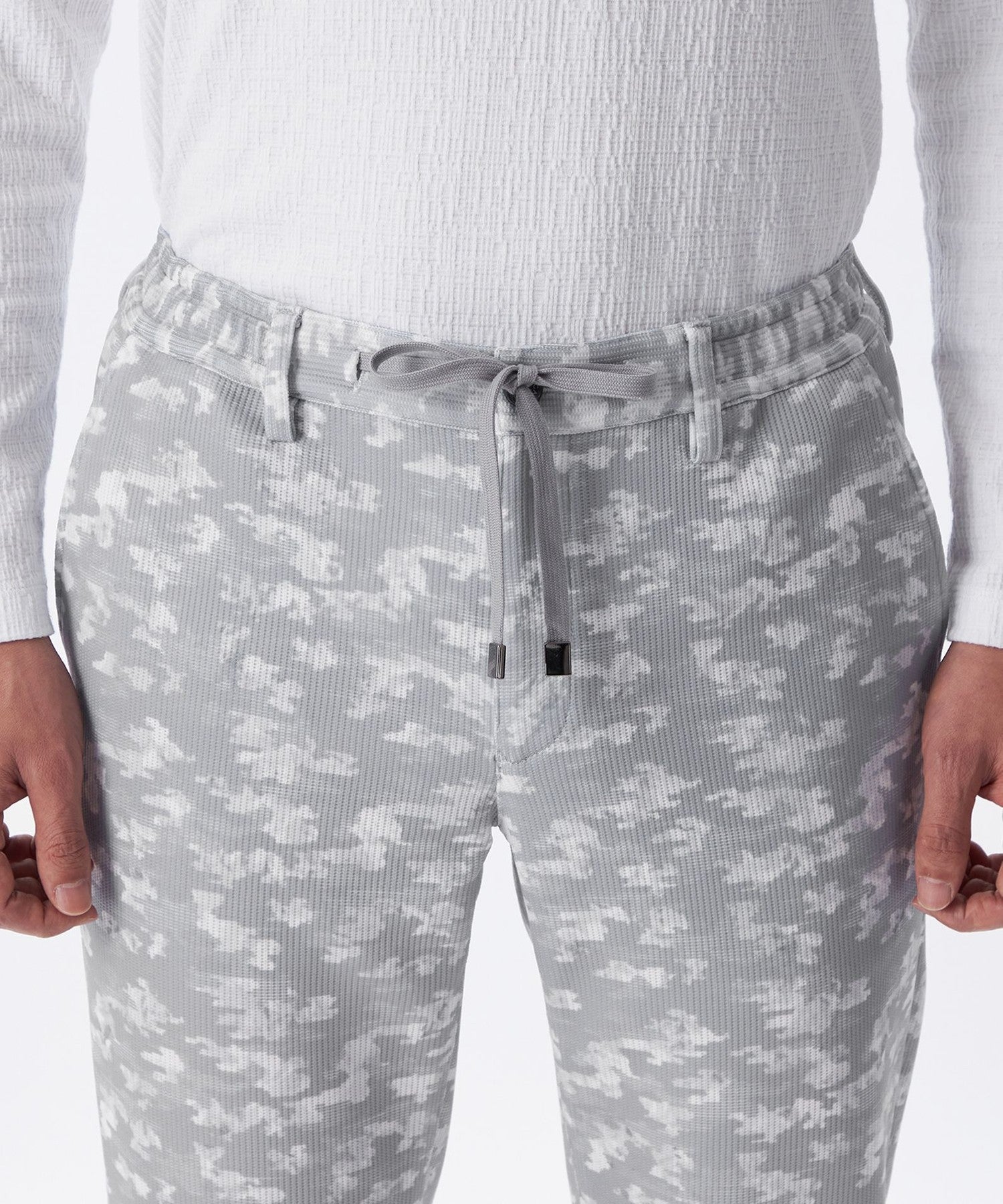 1154-M1R6469604__N,04,