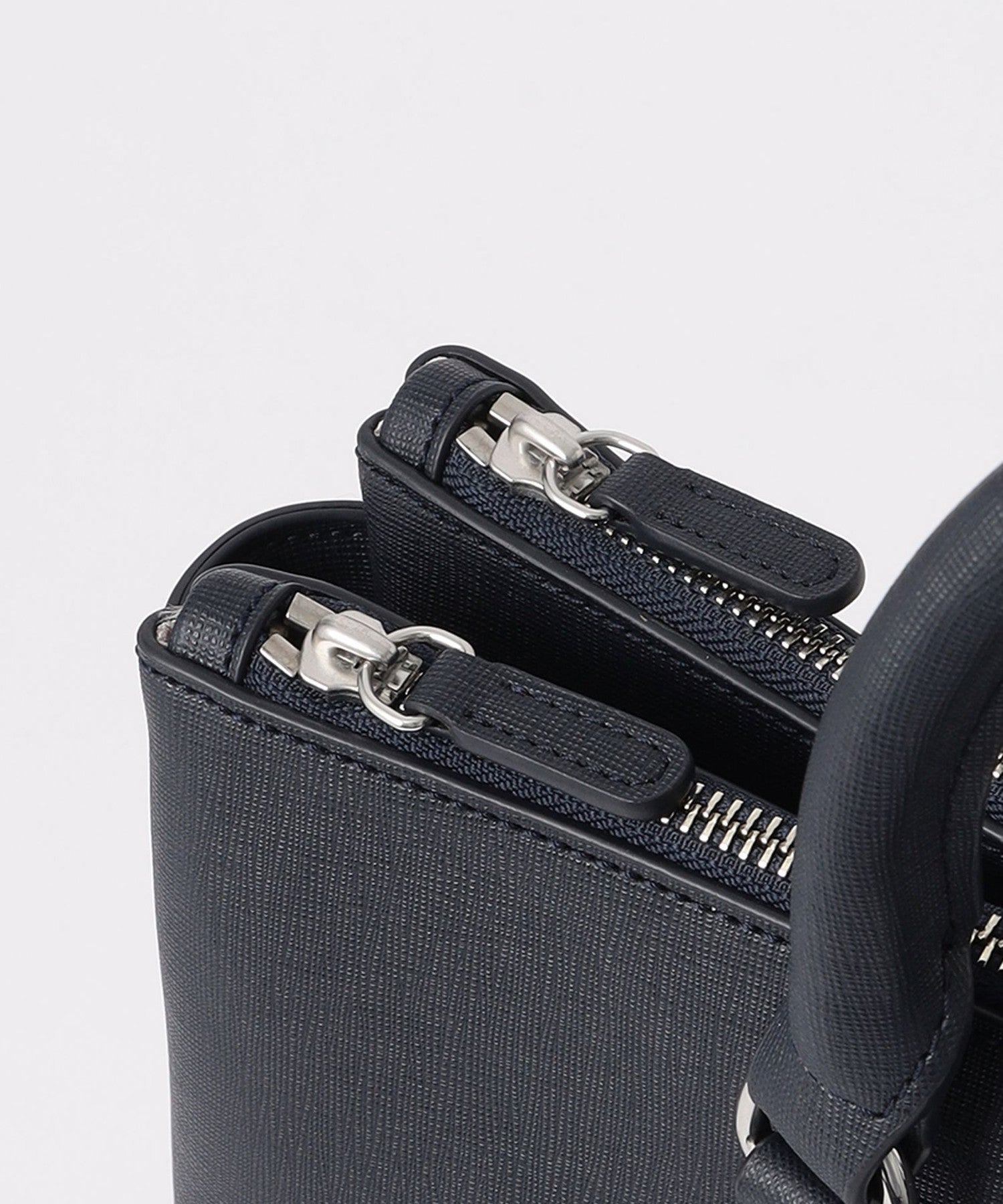 1158-H114771129__R,29,