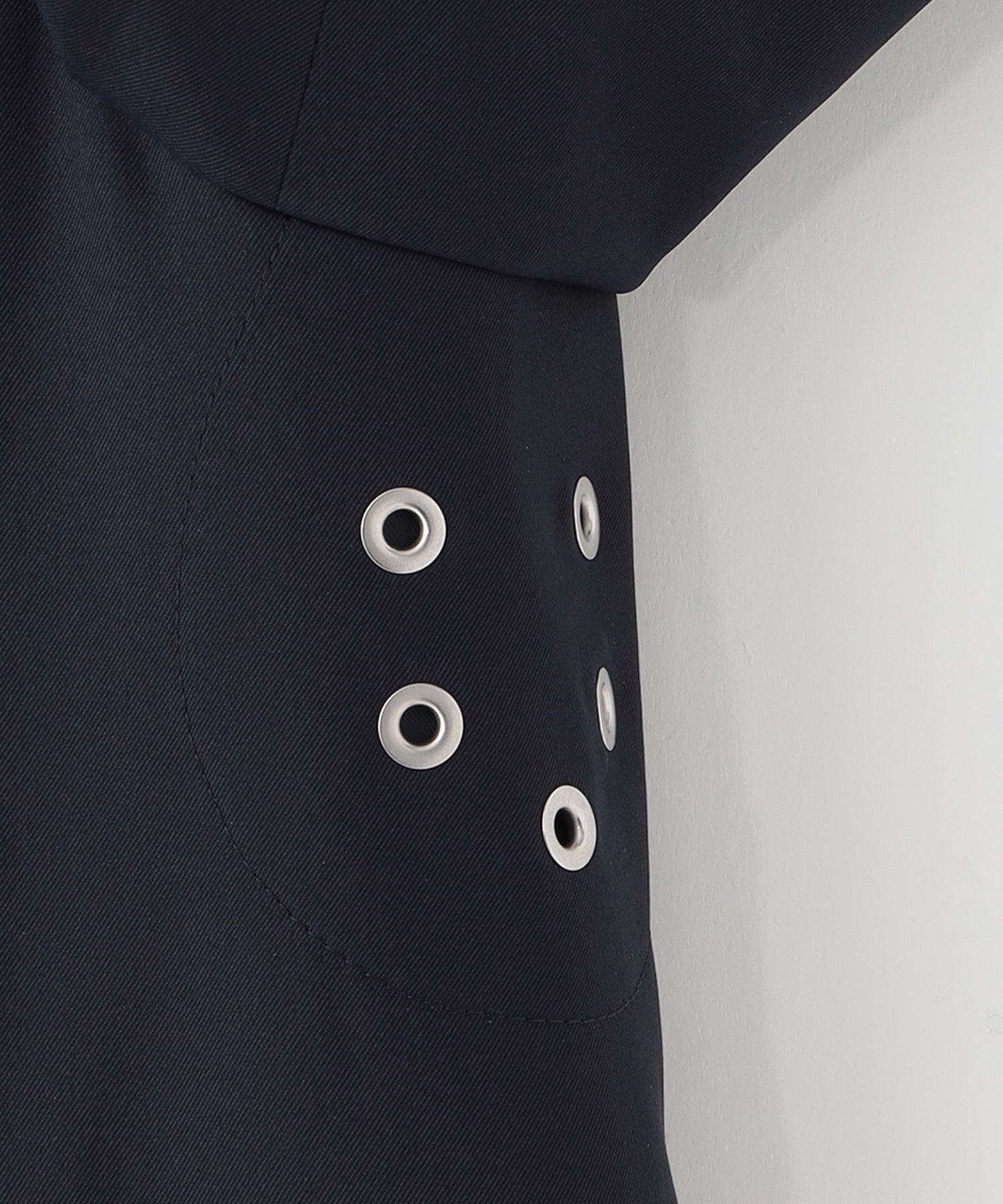 1158-H1C1568629__M,29,