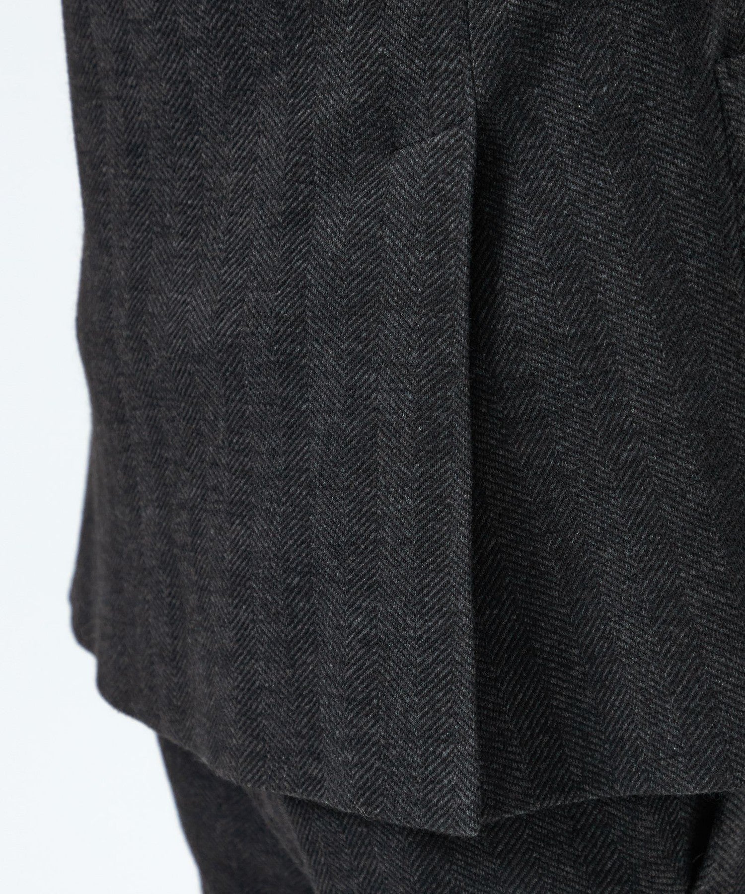 1158-H1E3867608__Q,08,