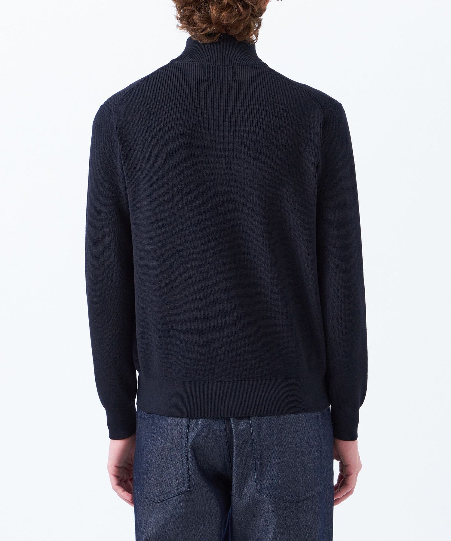 1158-H1N3553629__M,29,