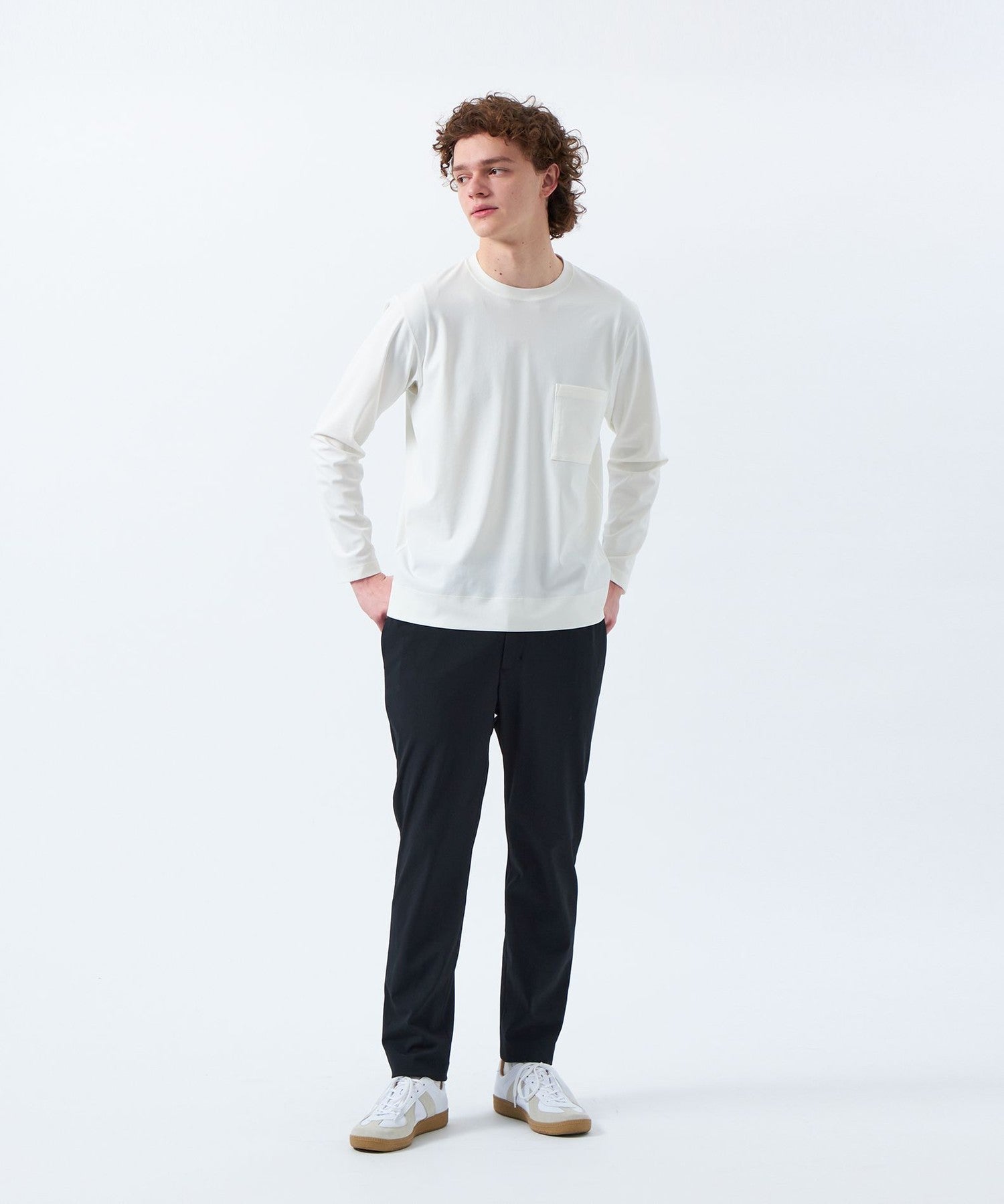 1158-H1P1956873__I,73,