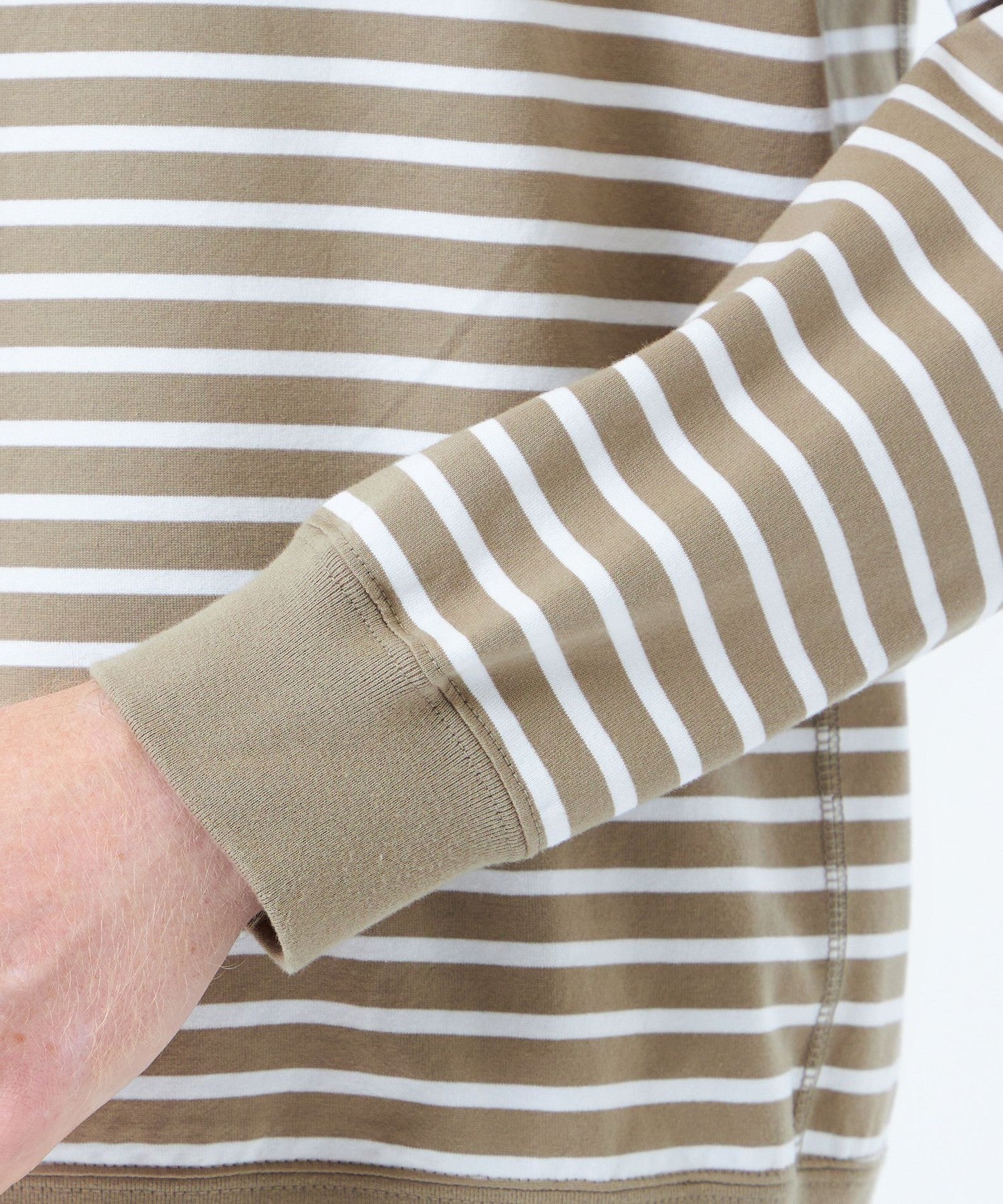 1158-H1P8567943__P,43,