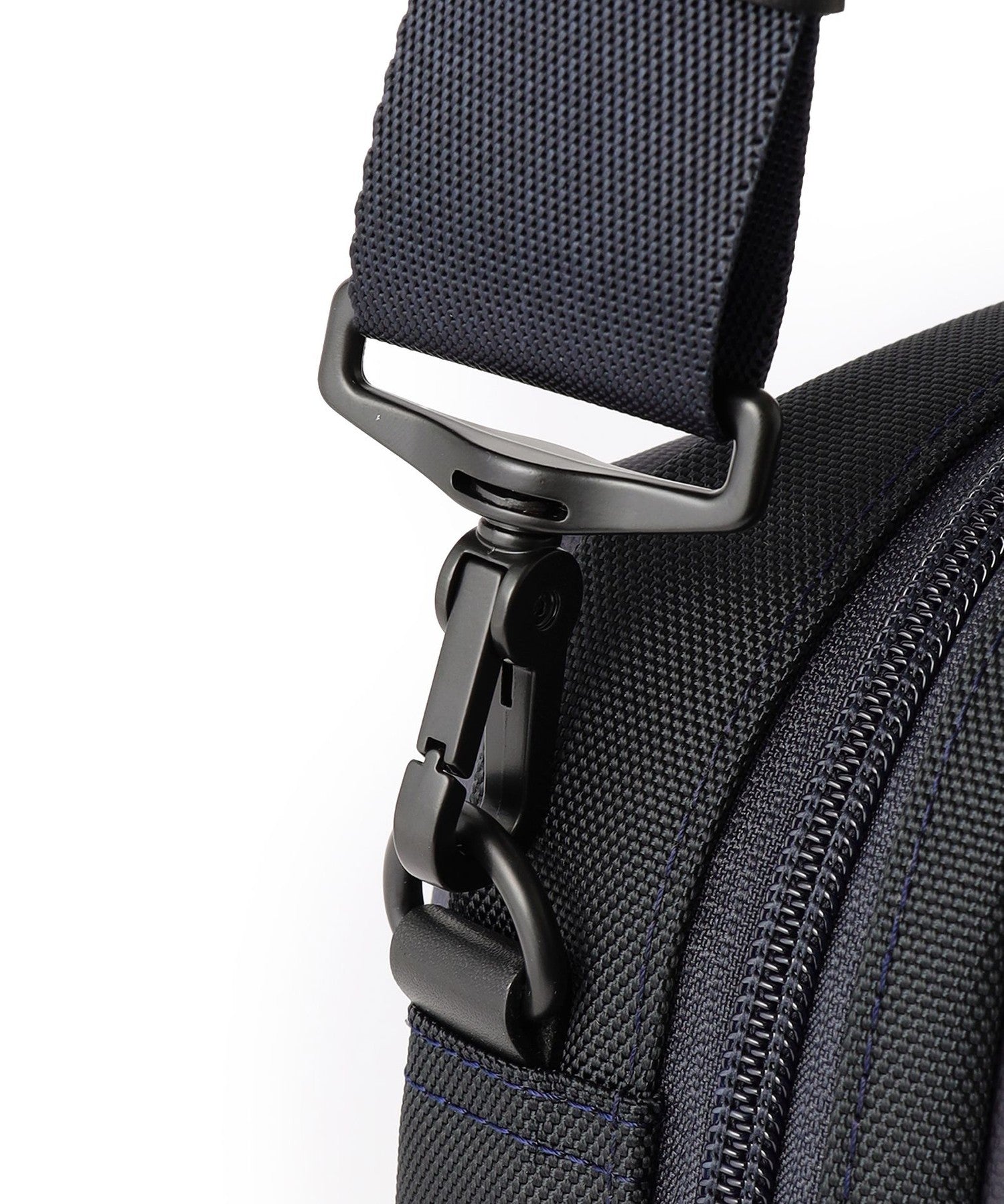 1158-H1Y1068029__P,29,