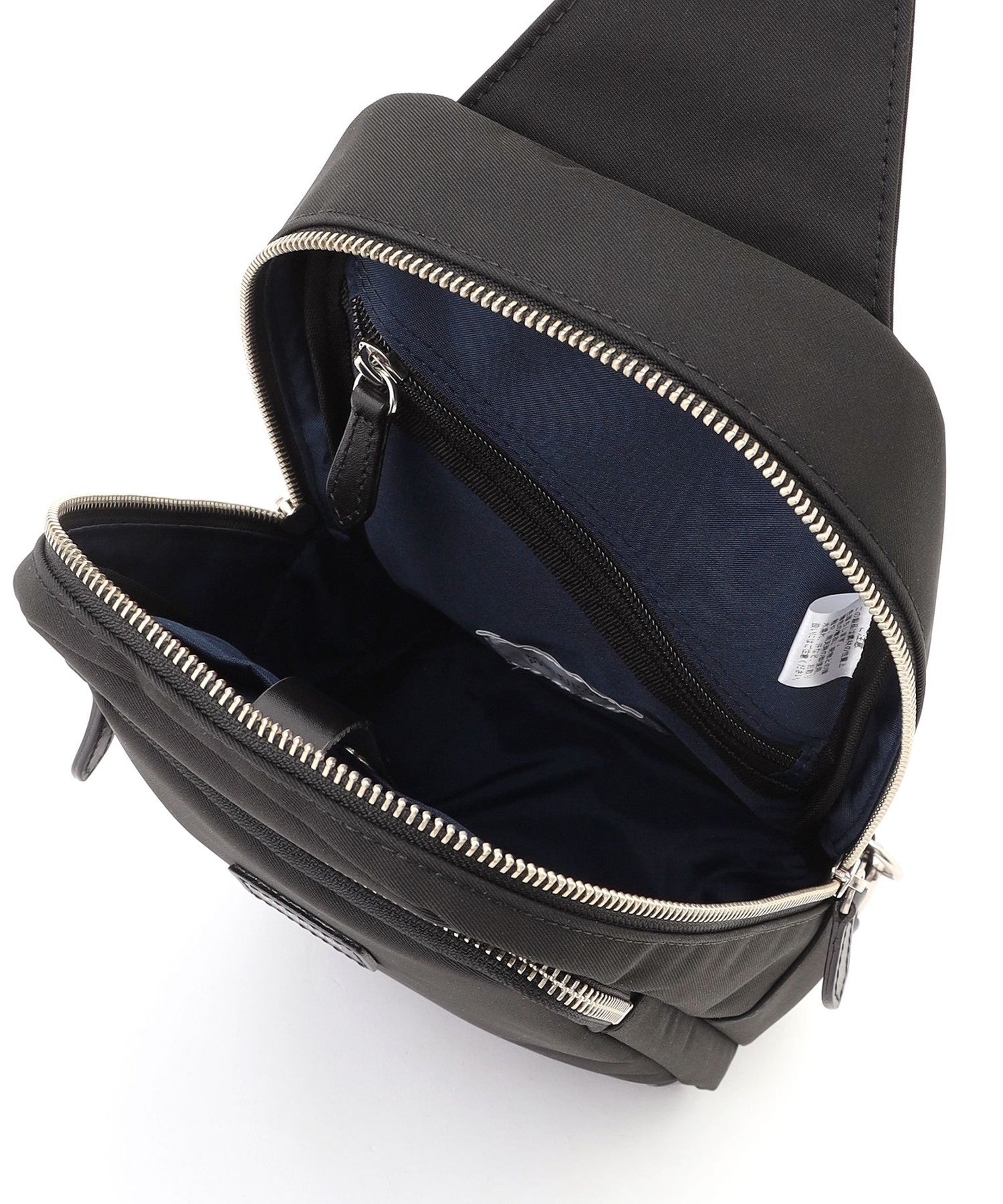 1158-H1Y1868109__M,09,