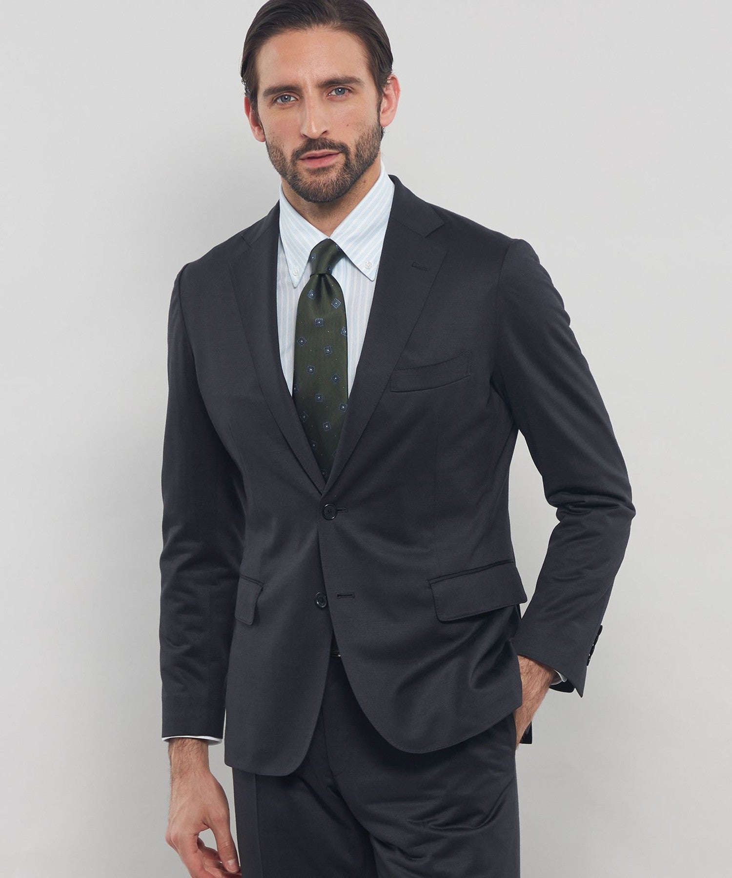 1311-G1E2200328__A,28,モデル身長186cm 着用サイズ：40