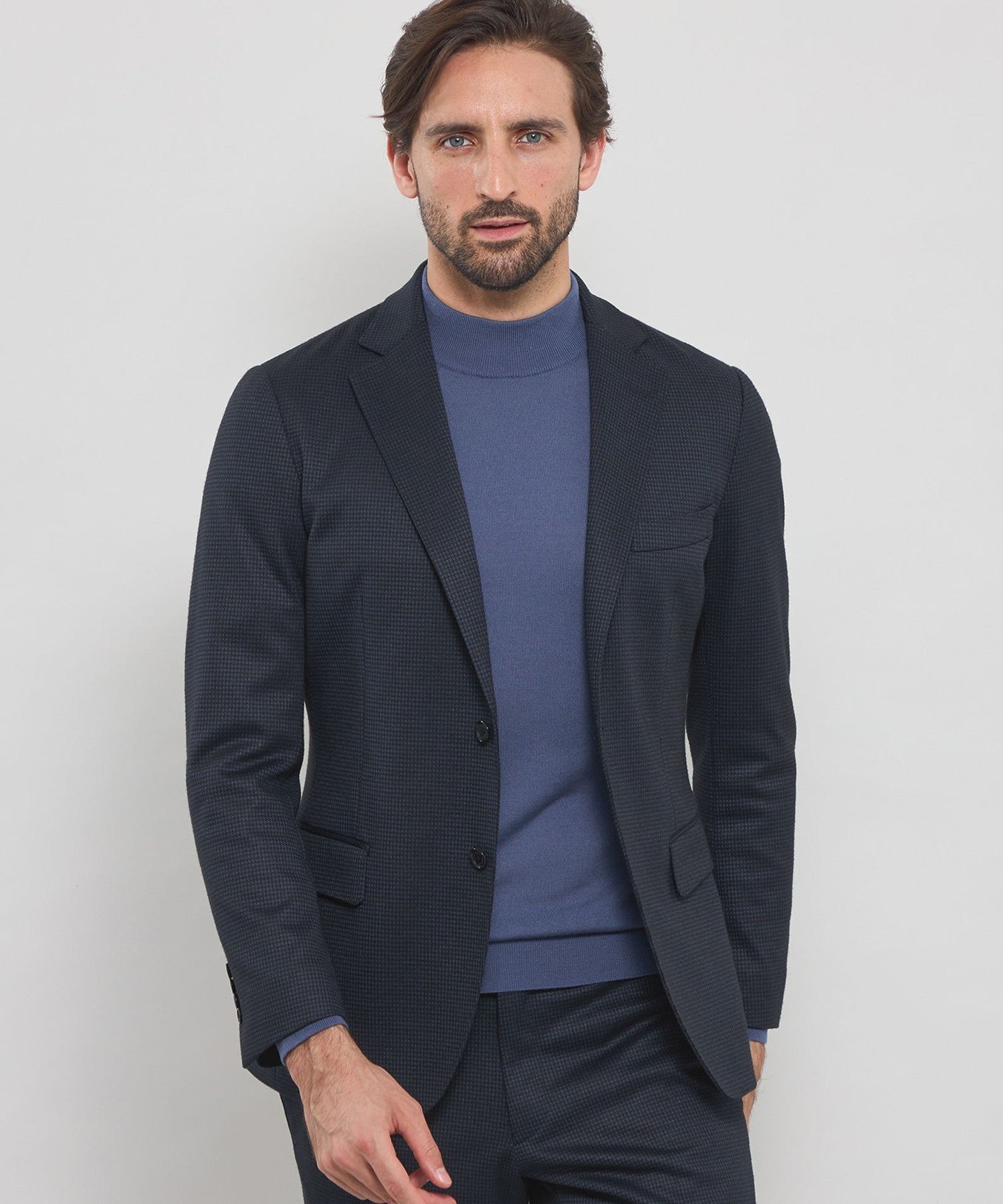 1311-G1E2269228__A,28,モデル身長186cm 着用サイズ：40