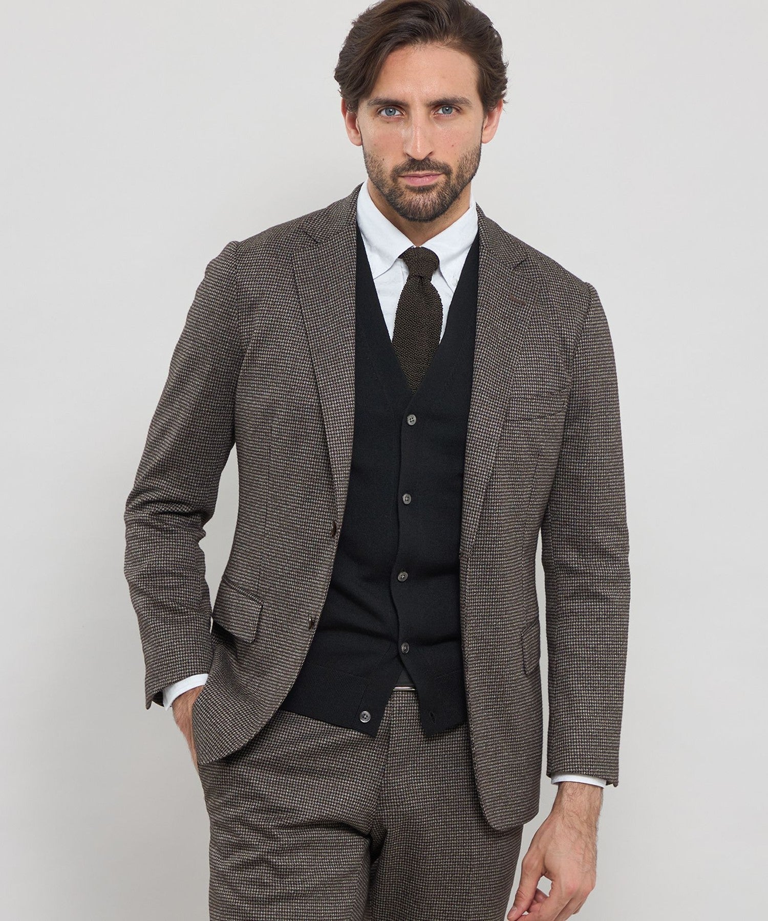 1311-G1E2269256__A,56,モデル身長186cm 着用サイズ：40