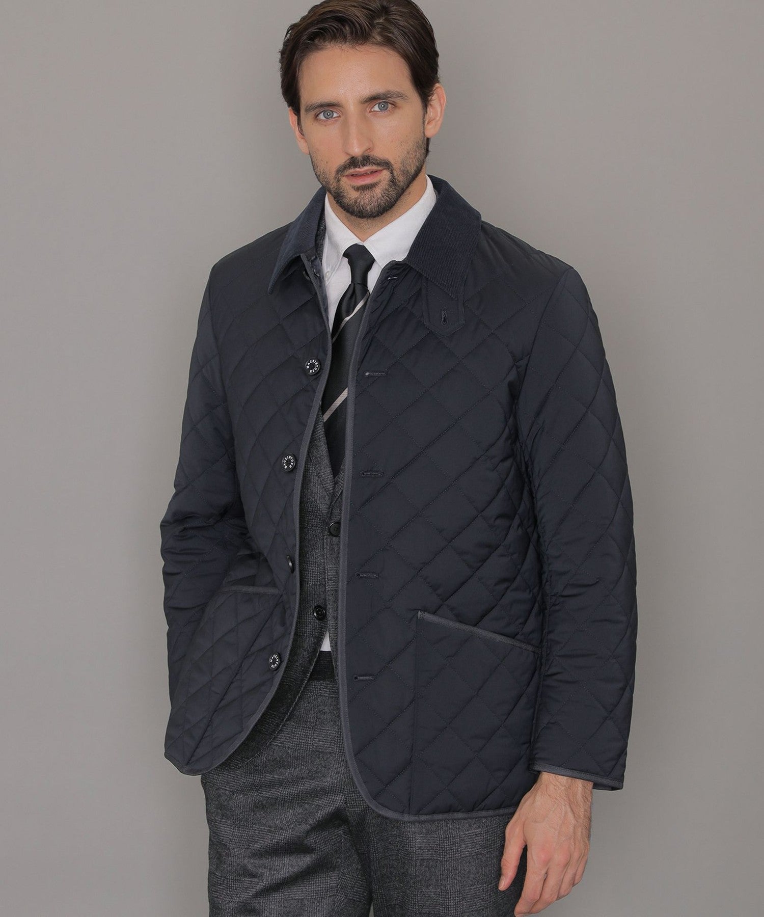 1311-G1F1540928__A,28,モデル身長186cm 着用サイズ：40