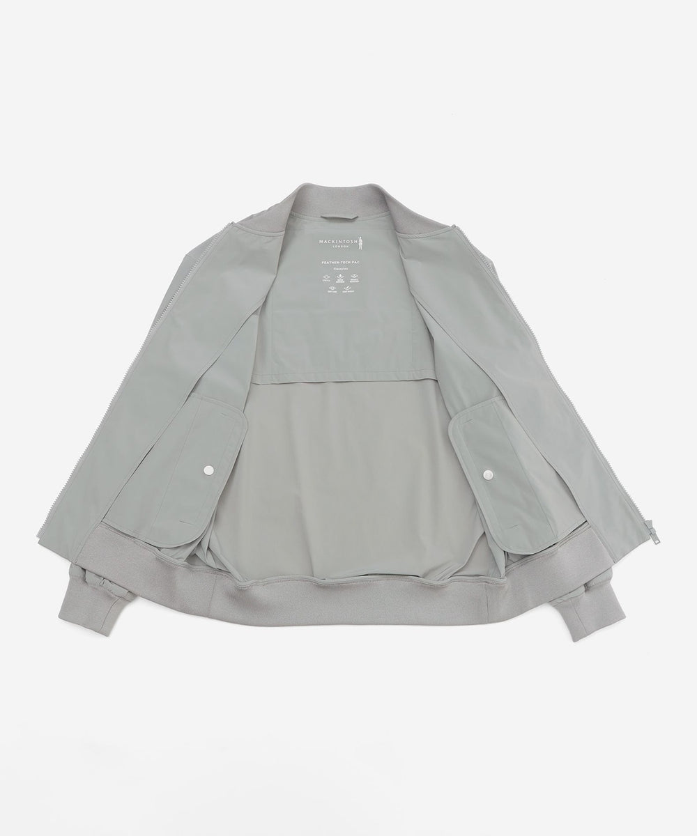 新品未使用【MACKINTOSH LONDON】サイズ40 FEATHER-TECH PAC】【FLEX NYLON】ストレッチナイロンMA-1(ブルゾン