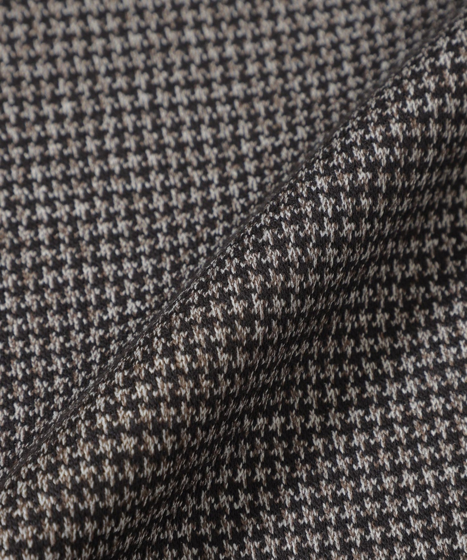 1311-G1R4969228__Q,28,