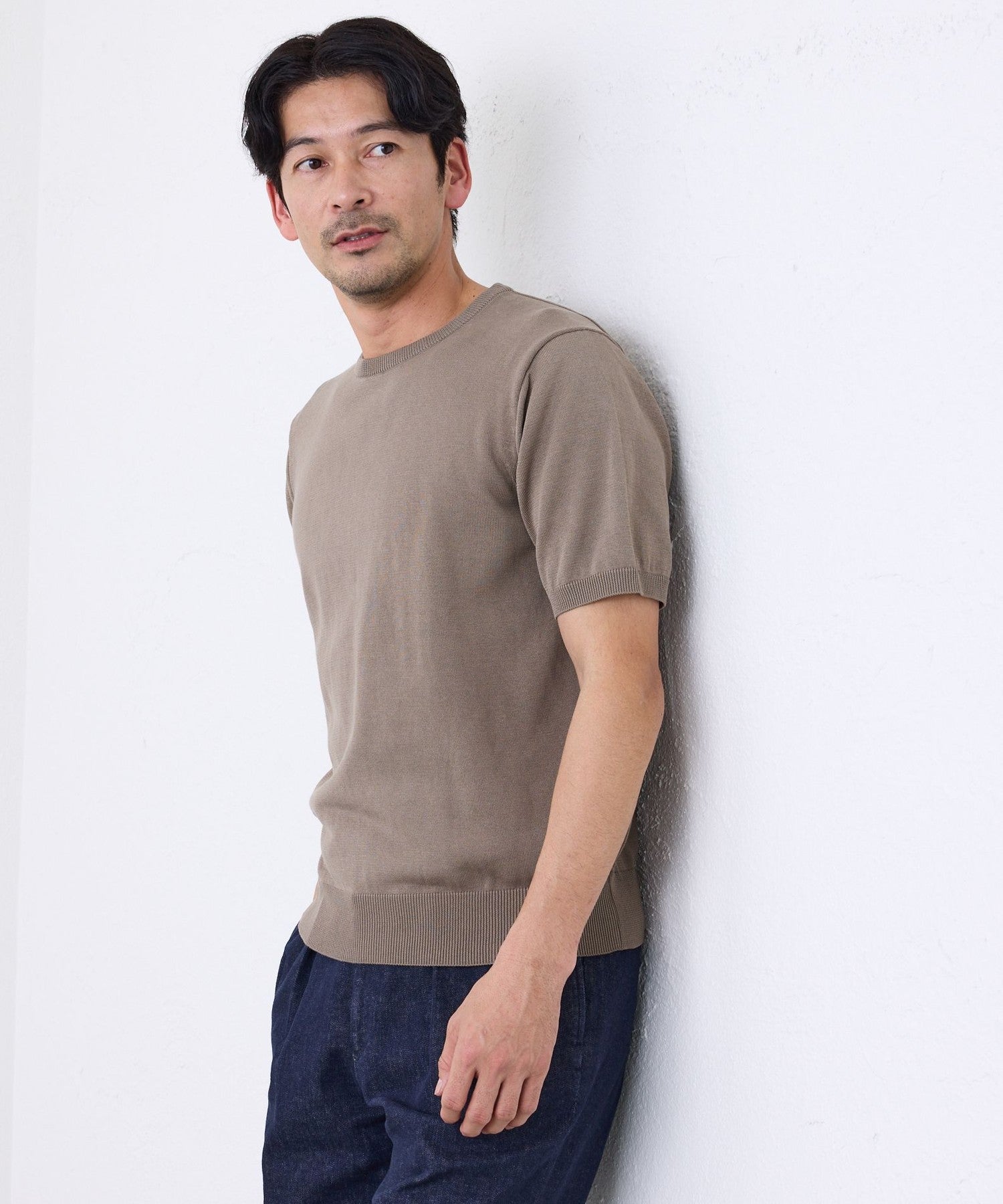 2121-P5N1573542__,42,