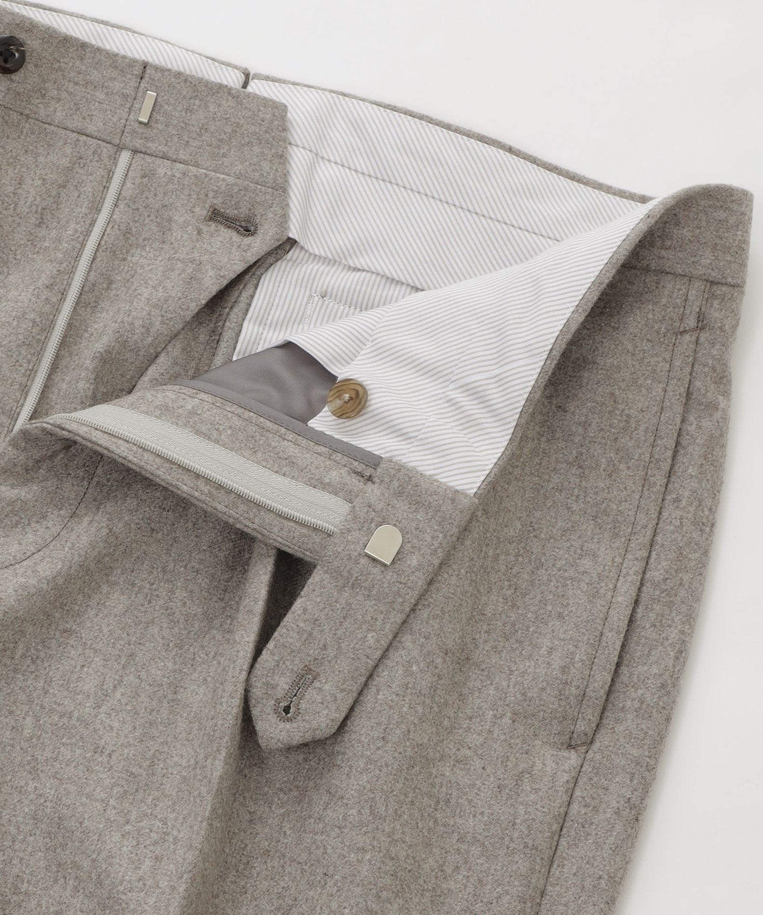 2121-P5R1263042__Q,42,