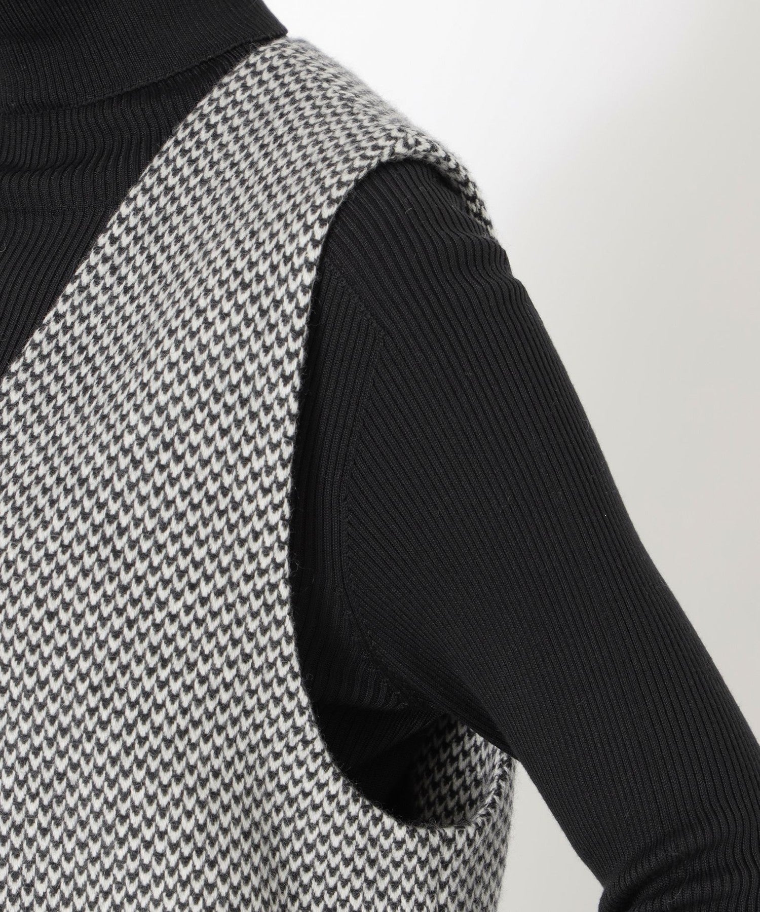 2121-P6J0540508__M,08,