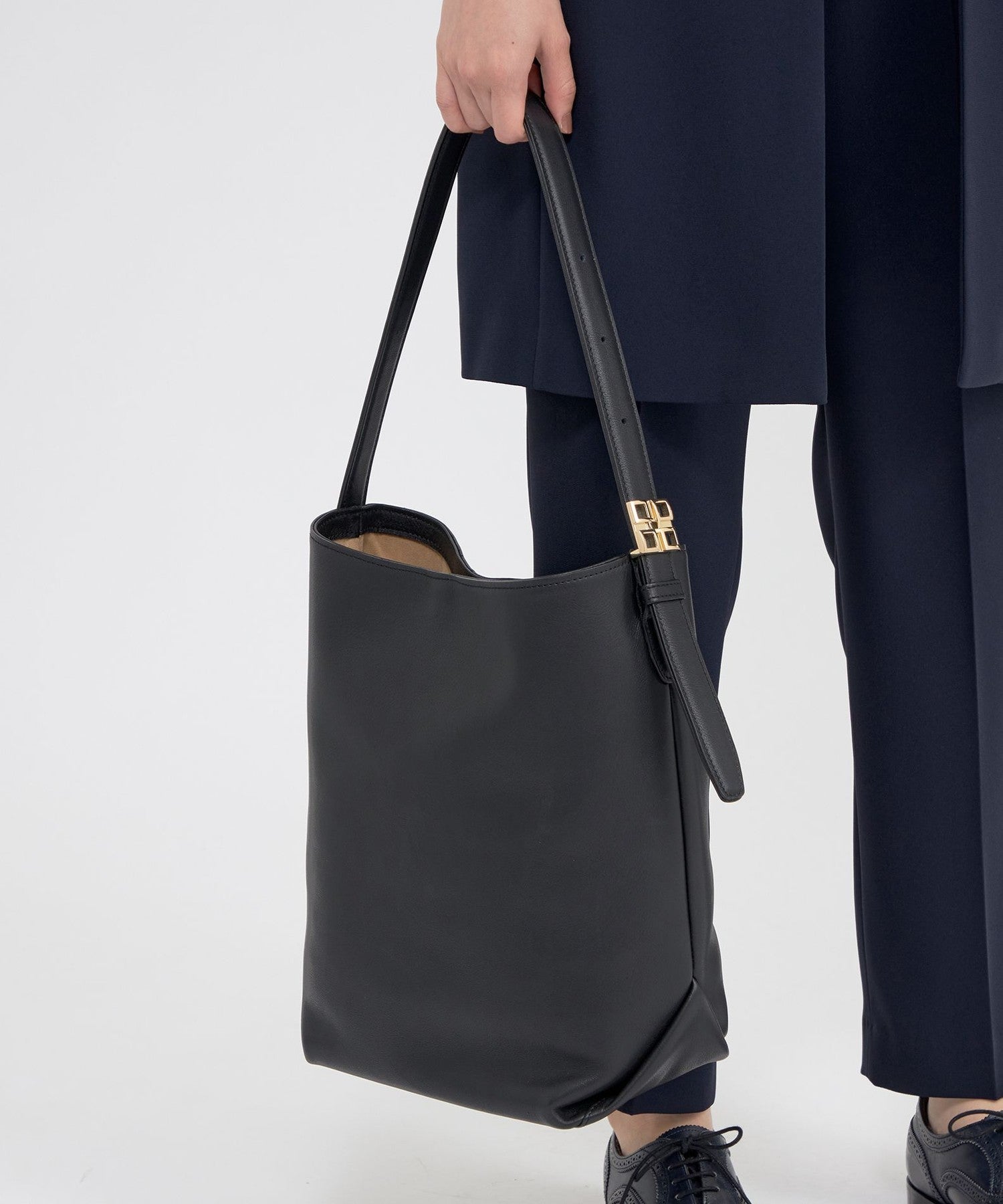 2151-K111060044__J,44,