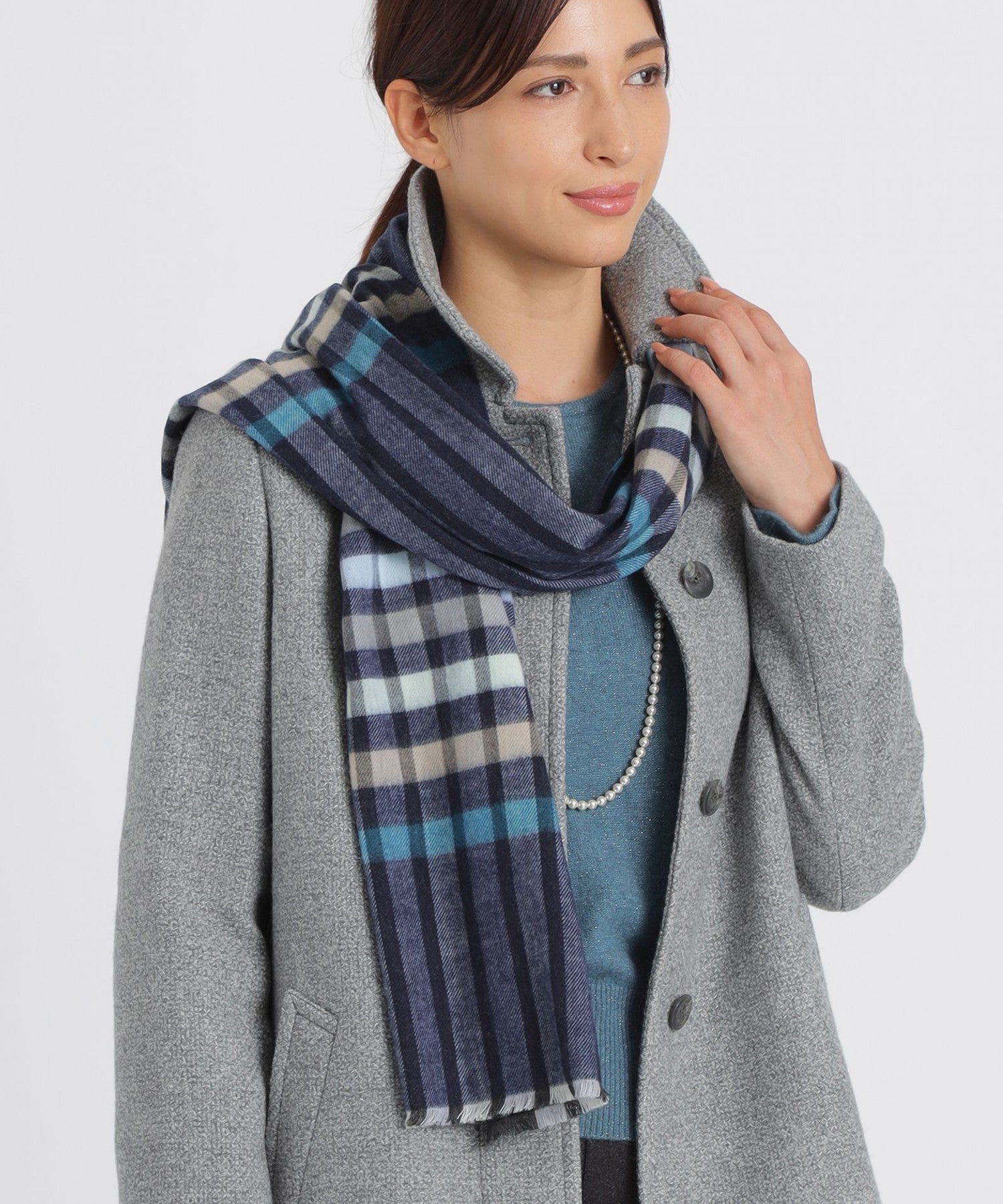 2151-K172722728__,28,