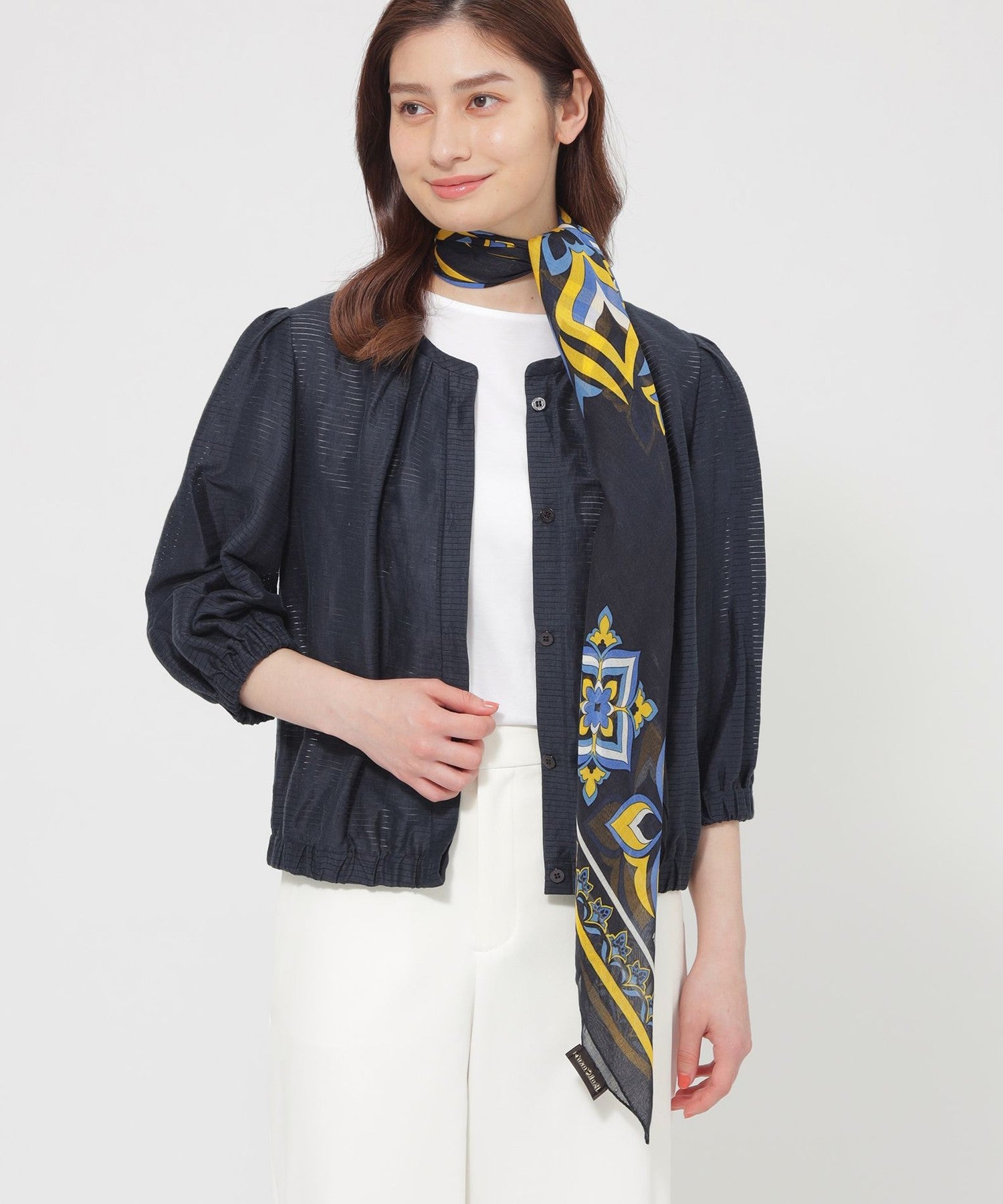 2151-K172732728__,28,