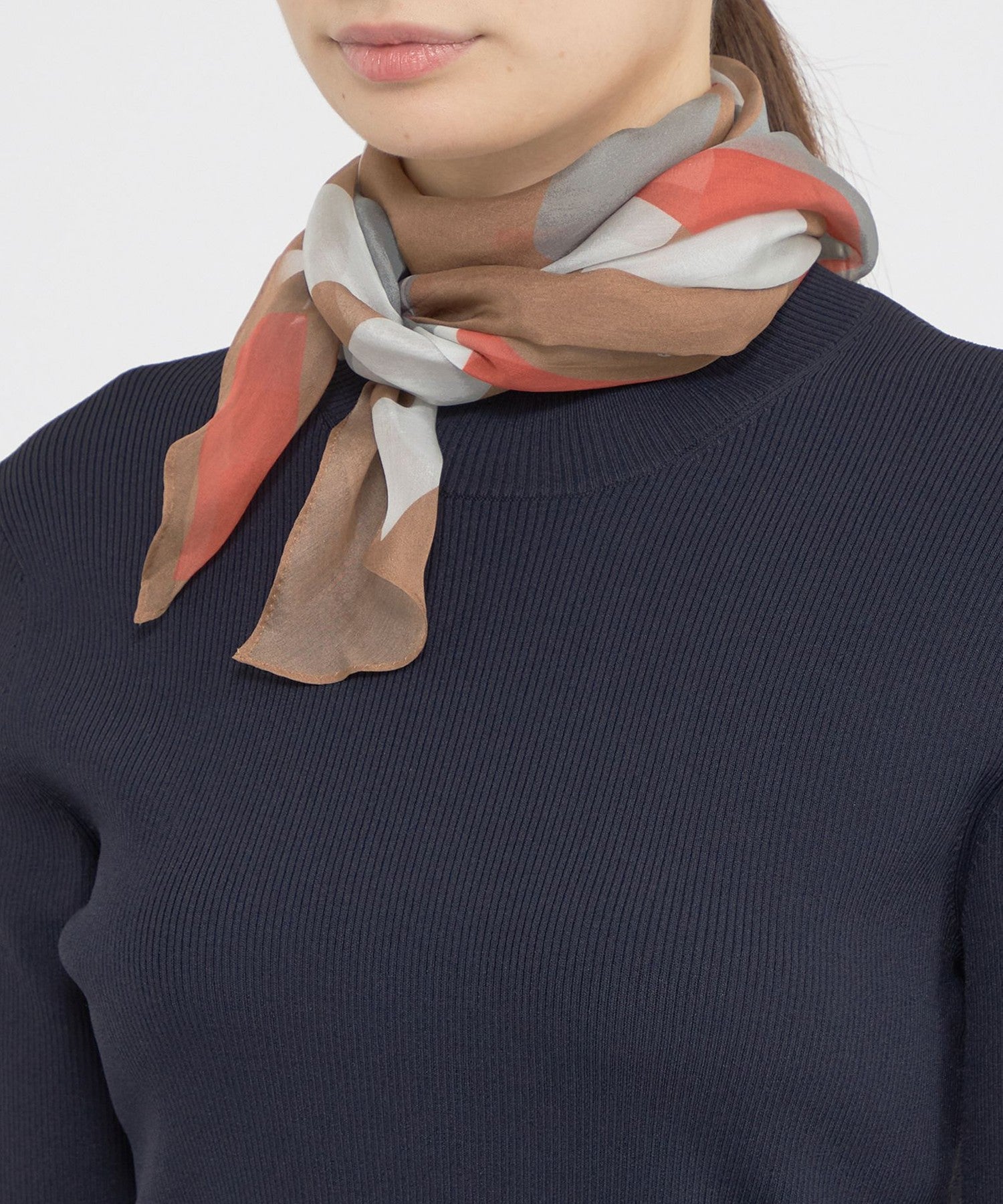 2151-K173260244__,44,