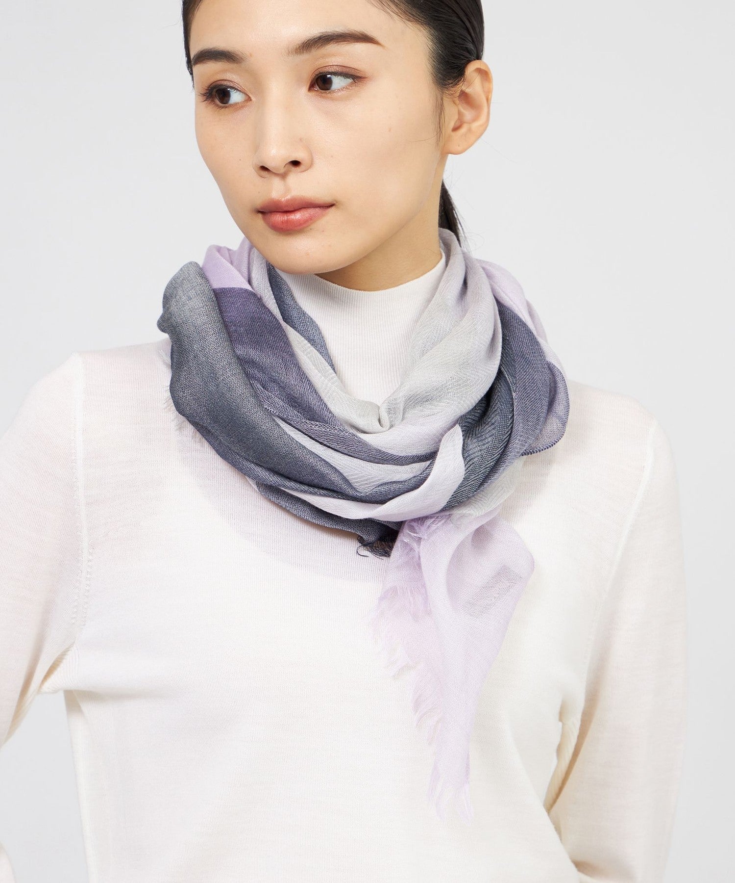 2151-K173460432__,32,