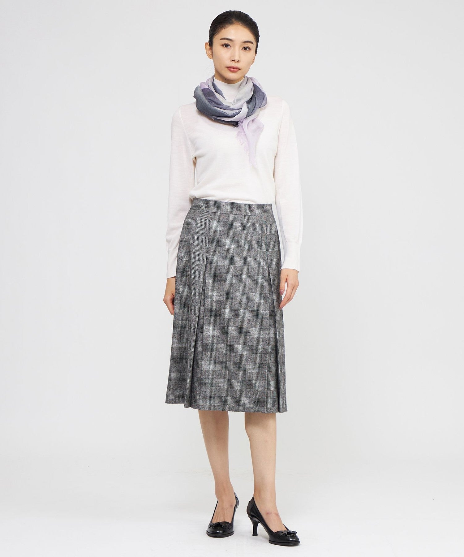 2151-K173460432__H,32,