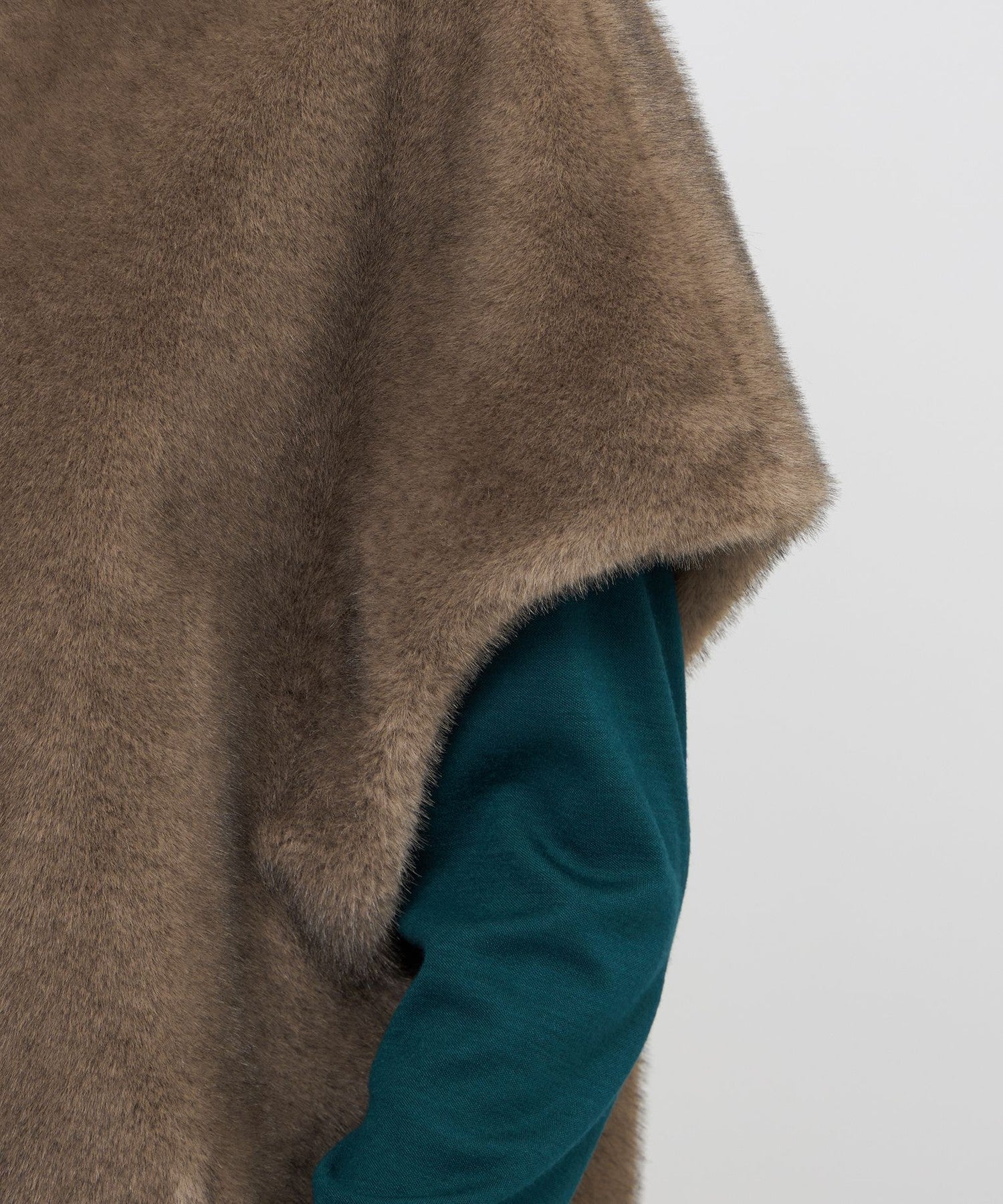 2151-K173560544__M,44,