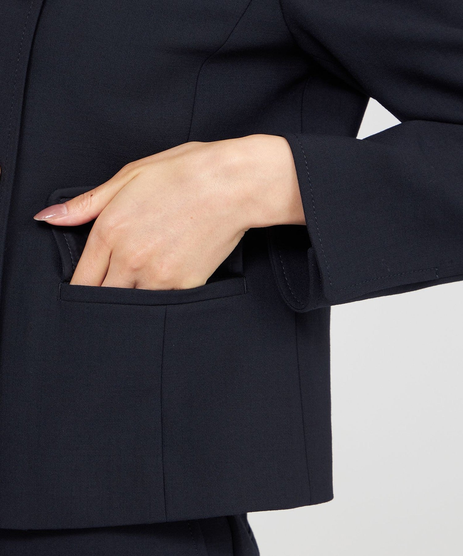 2151-K1E3363828__N,28,