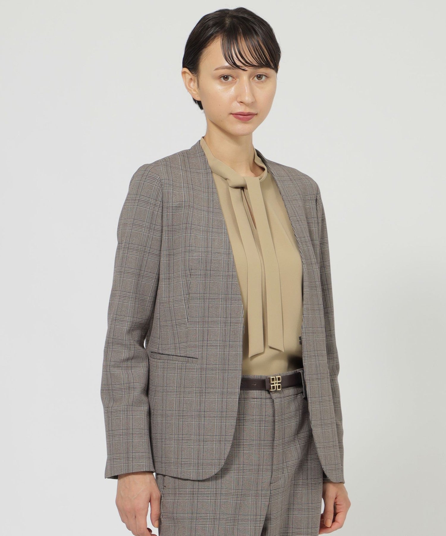 2151-K1E3565342__H,42,